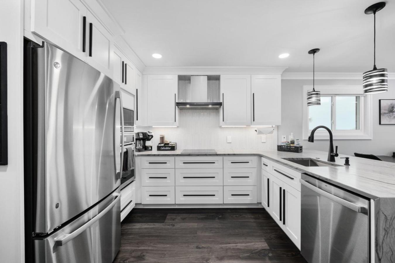 Modern Escape - Luxury Oceanfront With Pool - Guest Concierge And Amenities Myrtle Beach