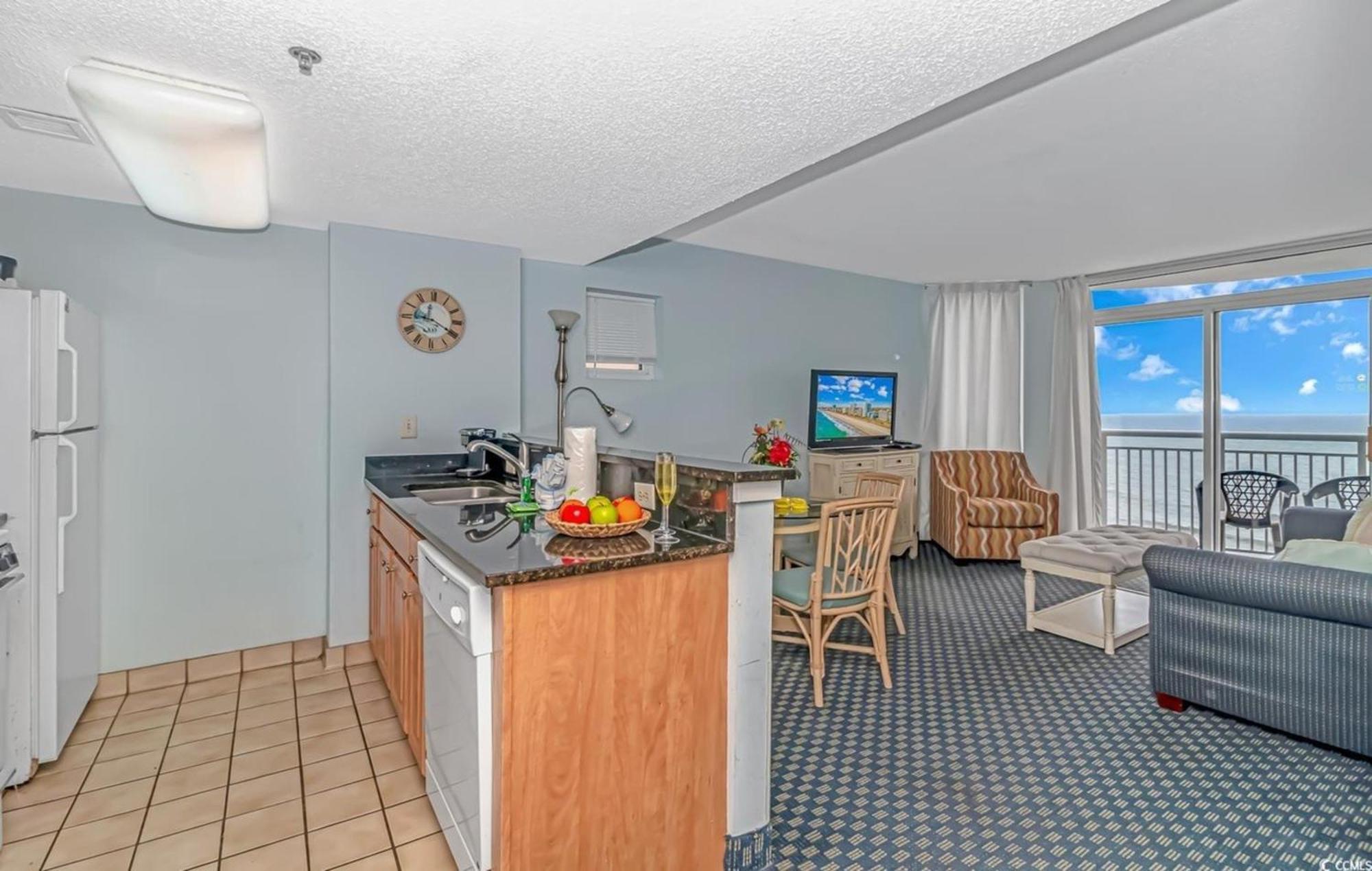 2br At Atlantica