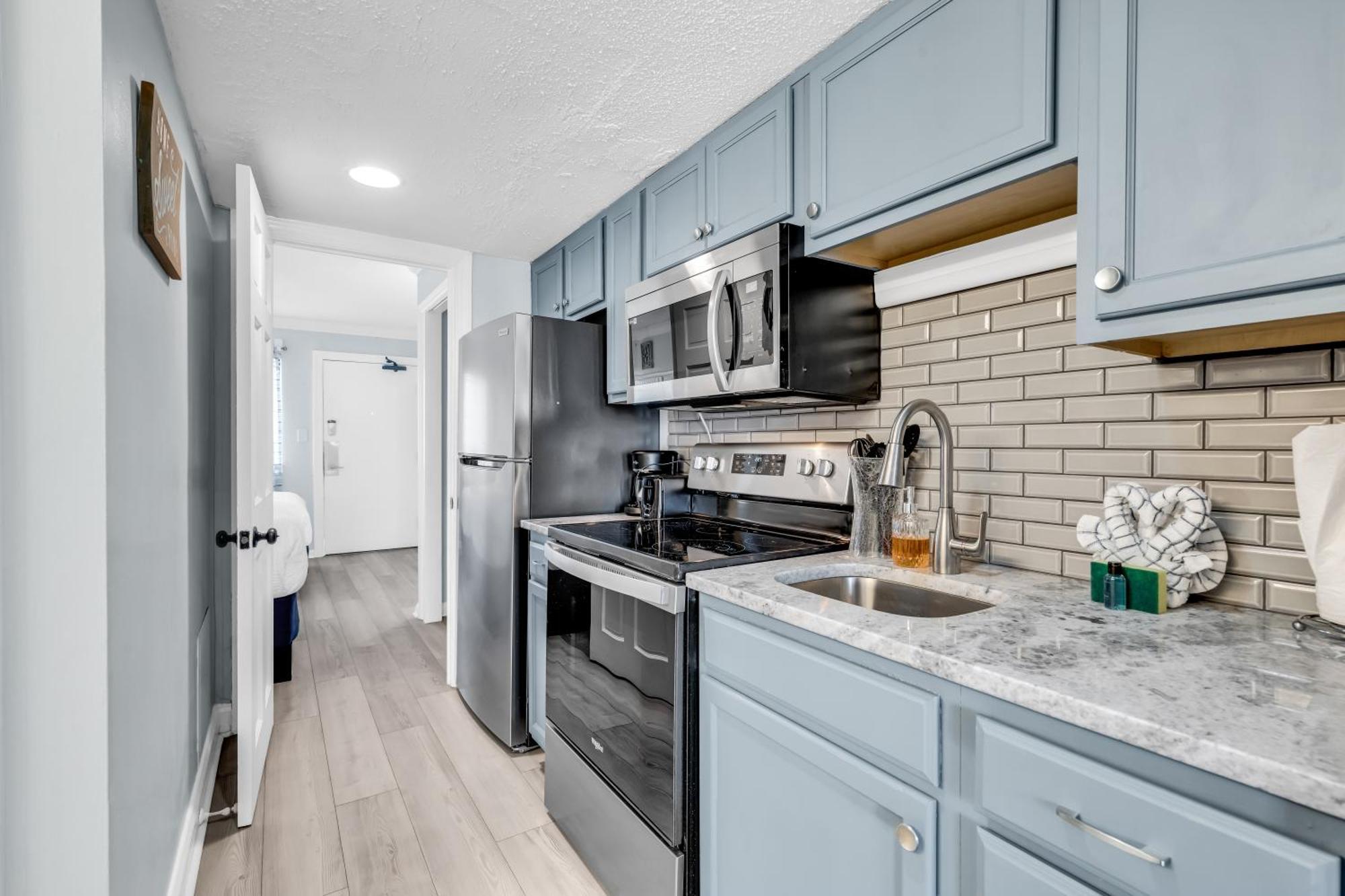 Bluewater 615 Apartment