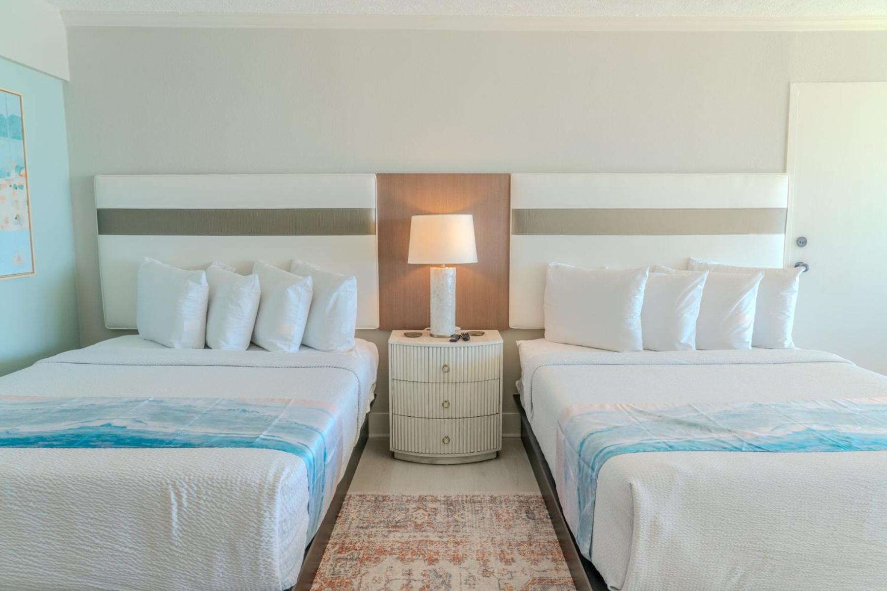 Oceanfront Double Queen At Ocean Reef Resort! Unit 508