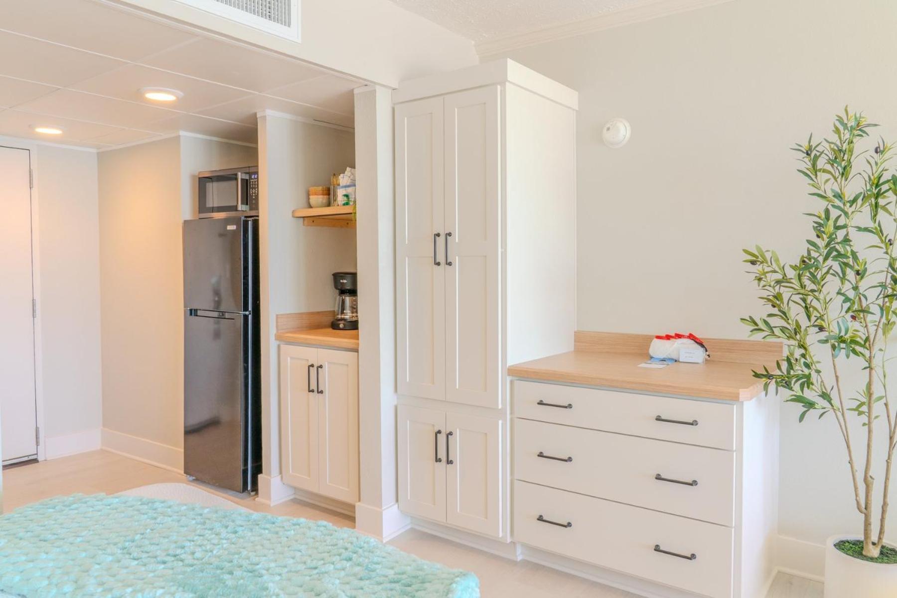 Holiday home 2 Bedroom Oceanfront With Separate Entrances! Ocean Reef 50&509 *