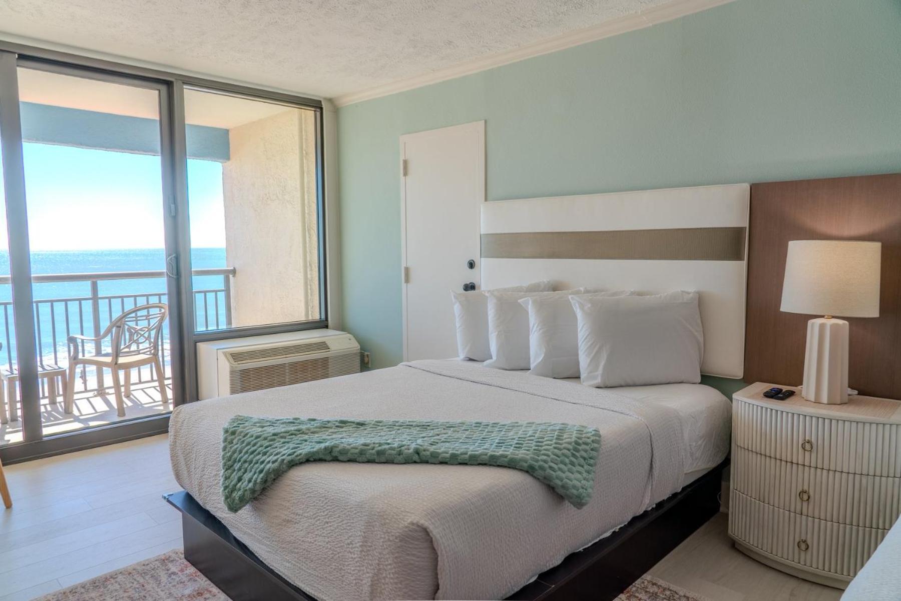 2 Bedroom Oceanfront With Separate Entrances! Ocean Reef 50&509 Myrtle Beach