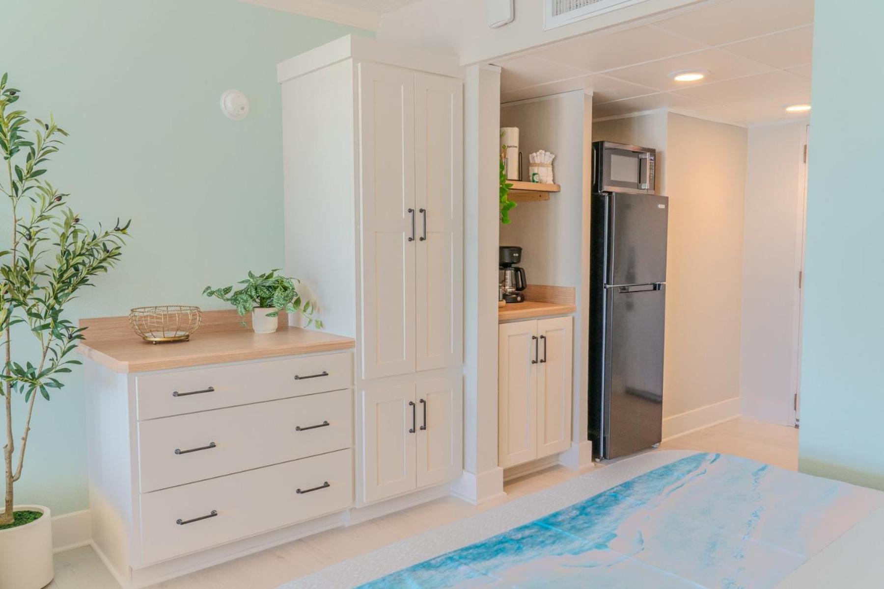 2 Bedroom Oceanfront With Separate Entrances! Ocean Reef 50&509 Holiday home