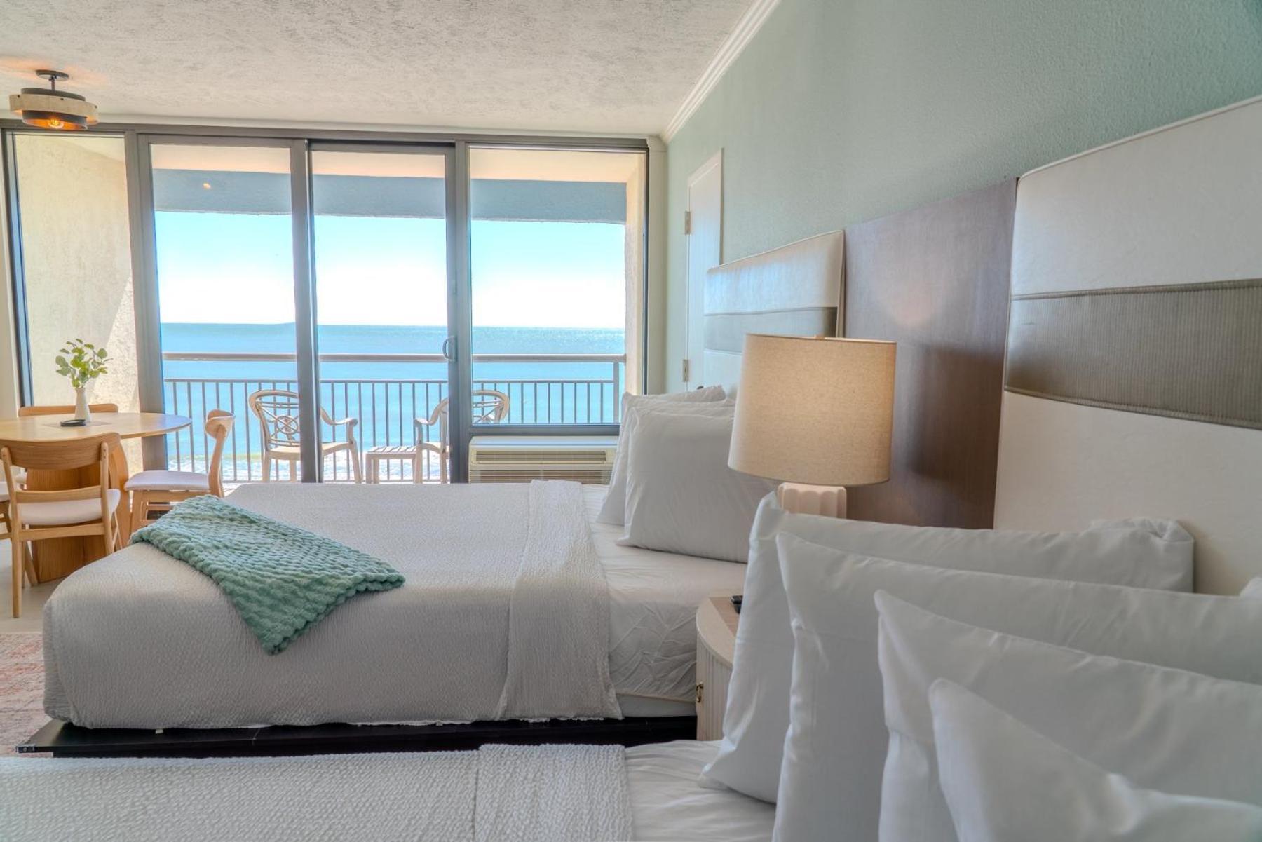 Charming Oceanfront Queen Suite! Ocean Reef 509 Myrtle Beach