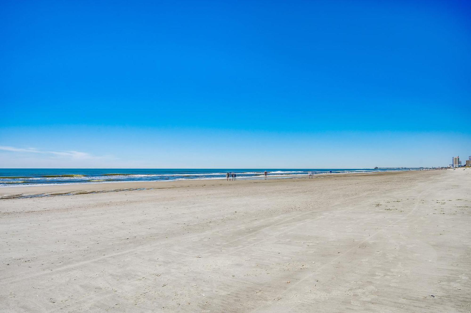 Holiday home Fishtales Modern Oceanfront End Unit W Pool *