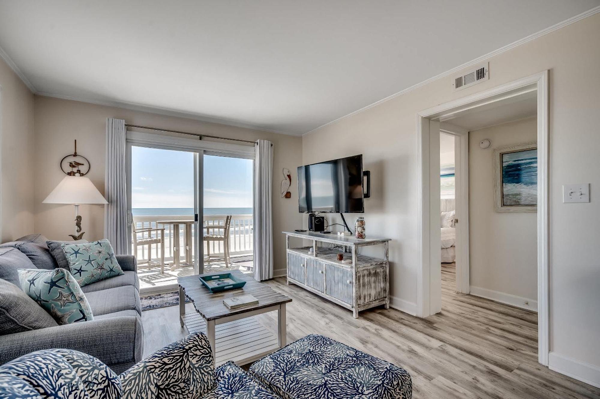 Fishtales Modern Oceanfront End Unit W Pool Holiday home Myrtle Beach