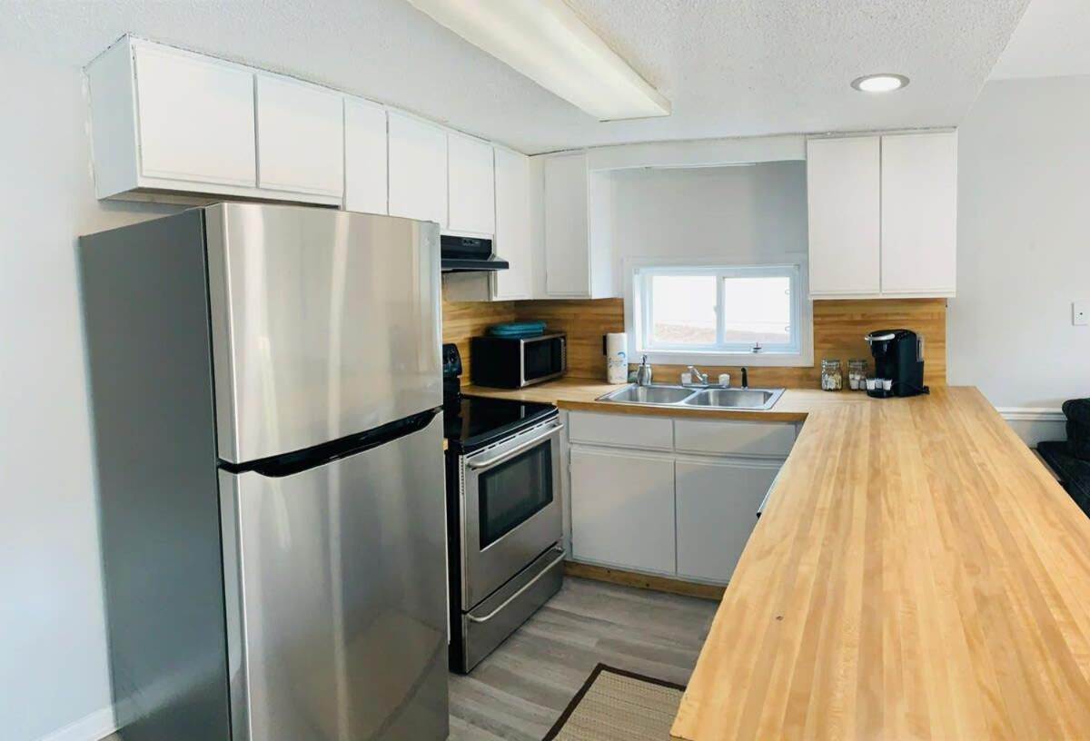 #a Cozy In Surfside Apartment