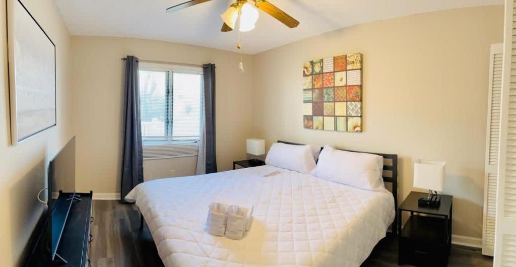 #c Beautiful At The Surfside Area #c Apartment *