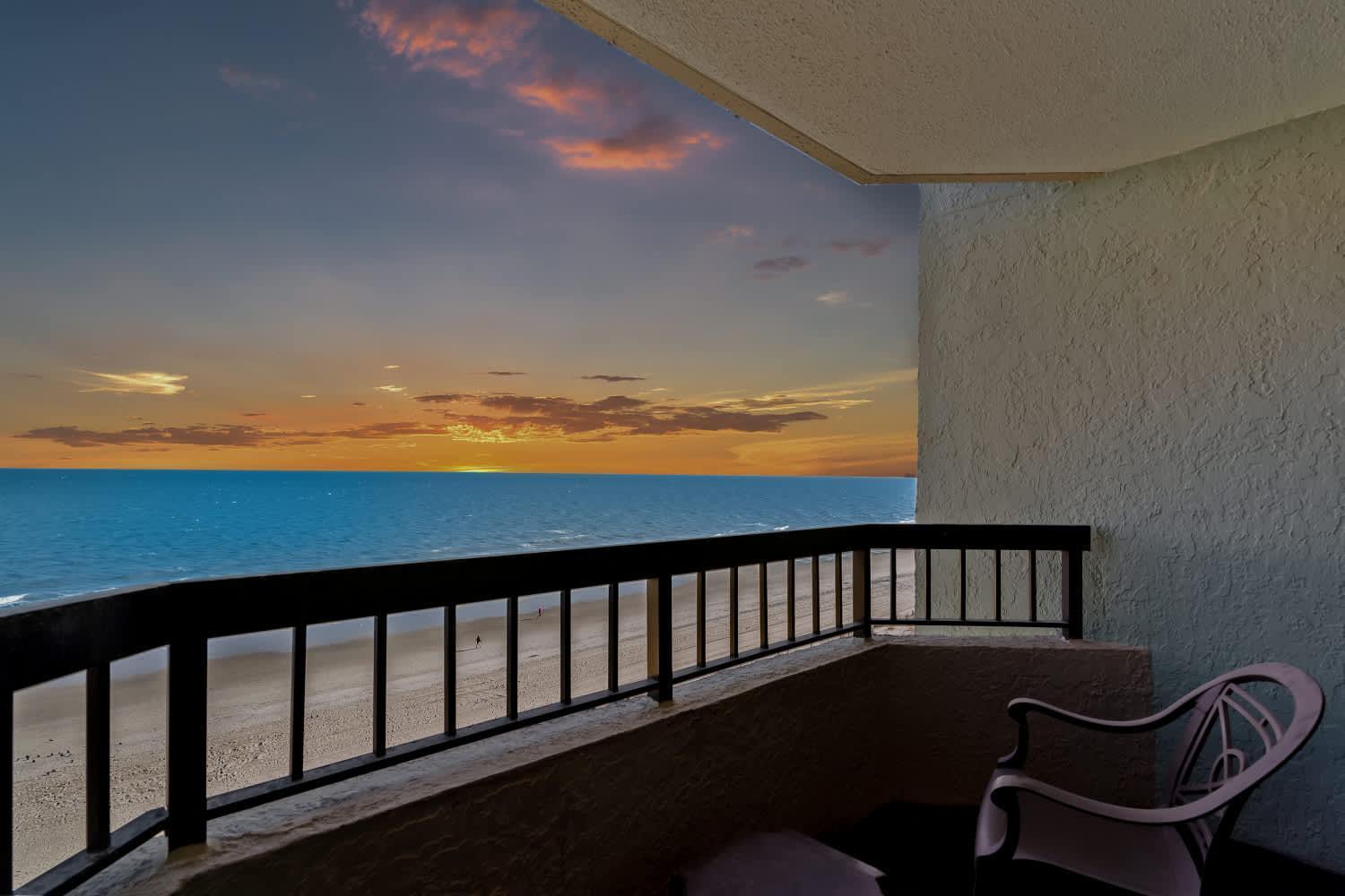 Compass Cove 759 - Oceanfront Holiday home