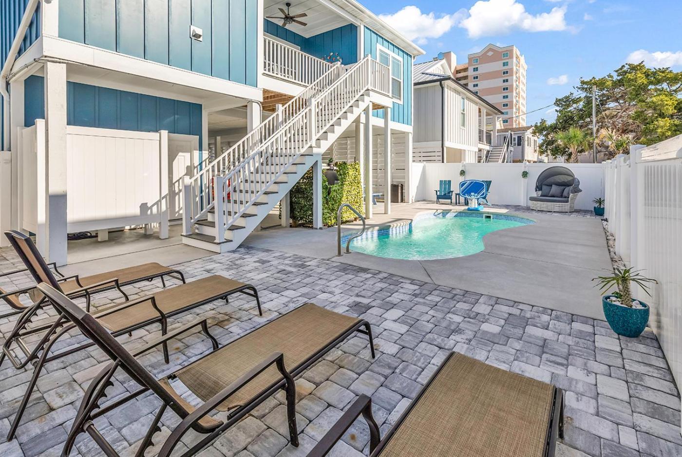 2minstobeach - Heatedpvtpool - Gear - Games Galore Apartment Myrtle Beach