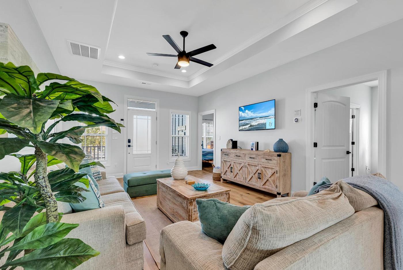 2minstobeach - Heatedpvtpool - Gear - Games Galore Apartment Myrtle Beach