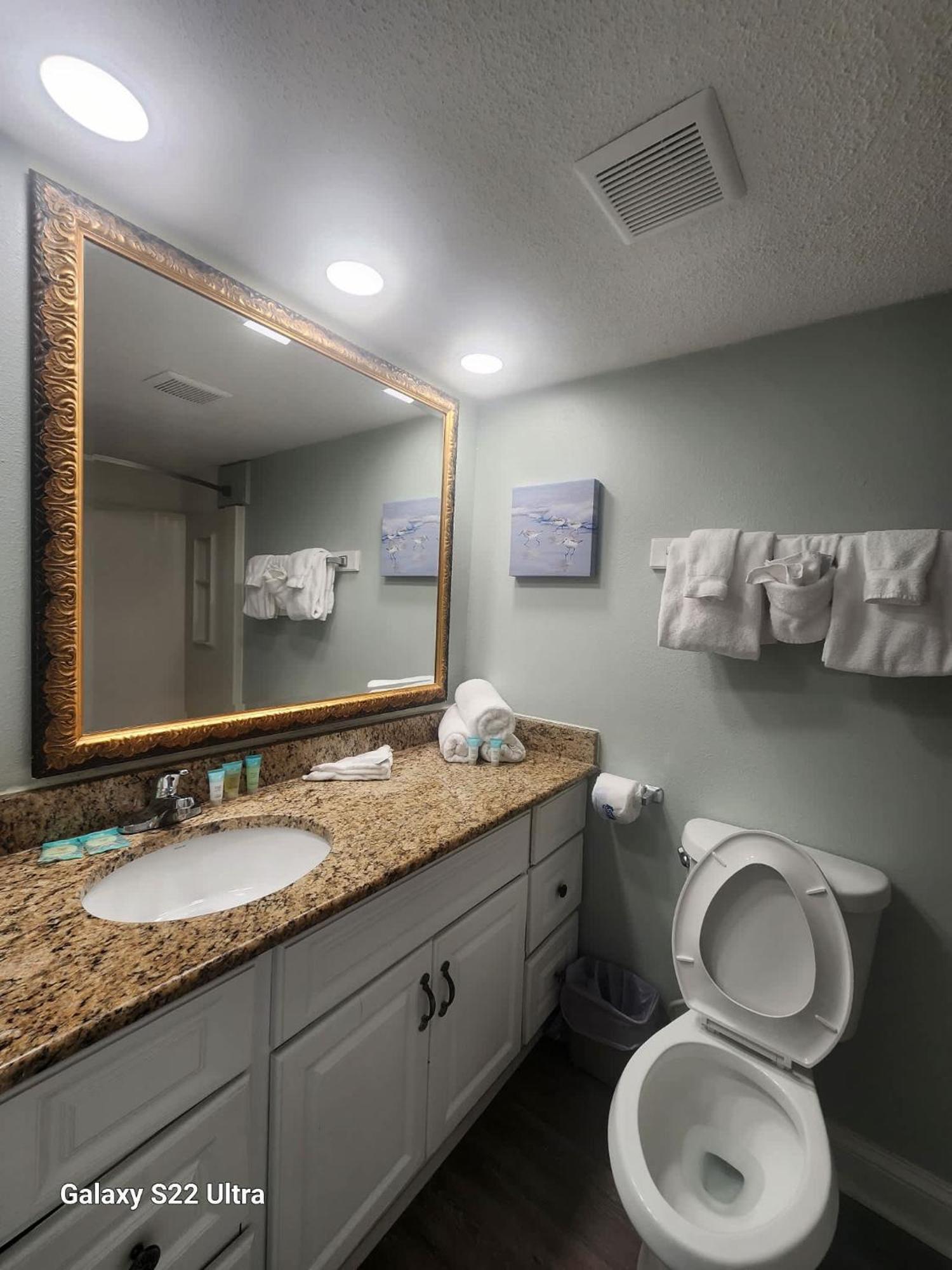 Oceanfront Efficiency T203 Apartment Myrtle Beach