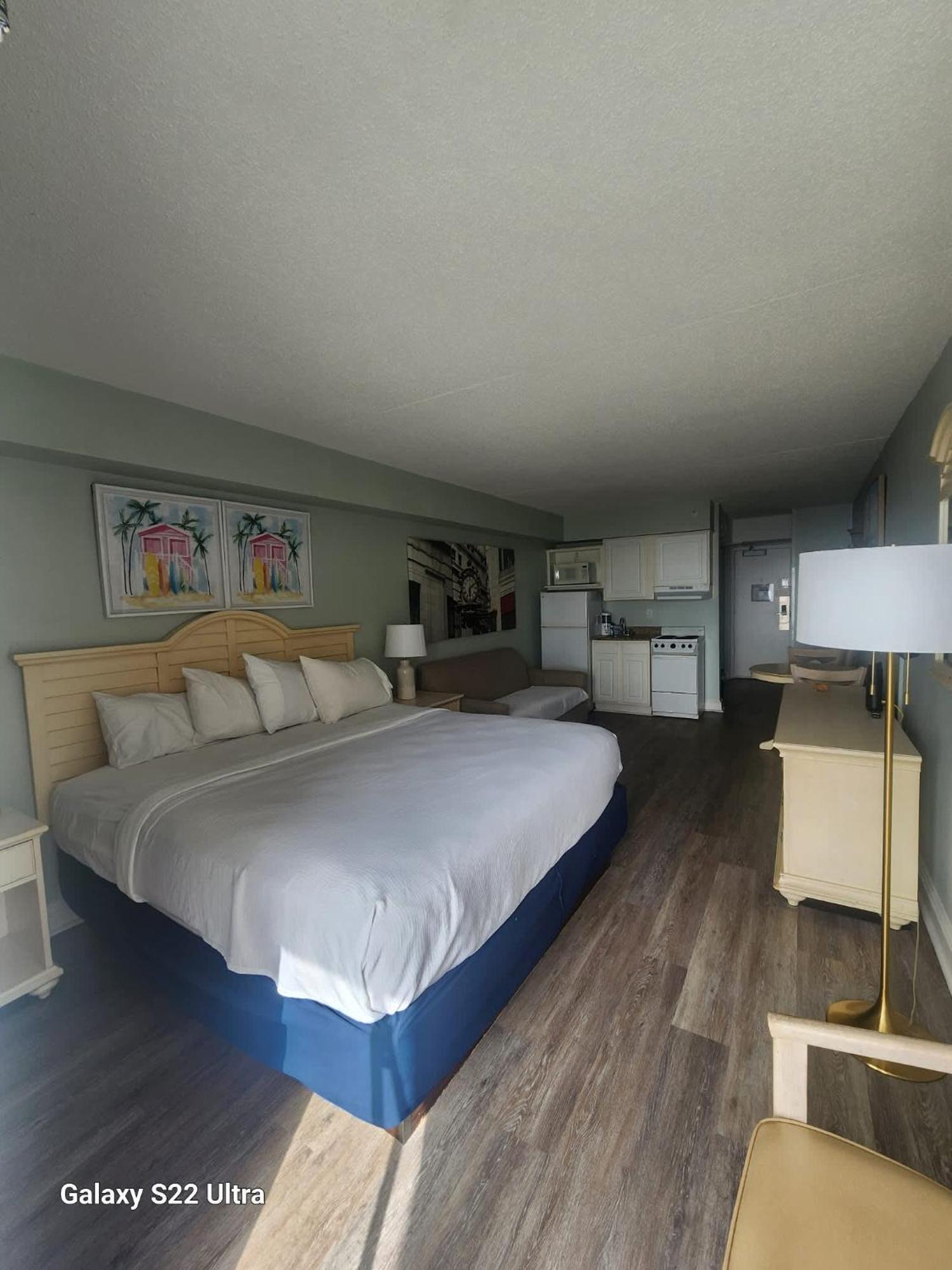Oceanfront Efficiency T203 * Myrtle Beach