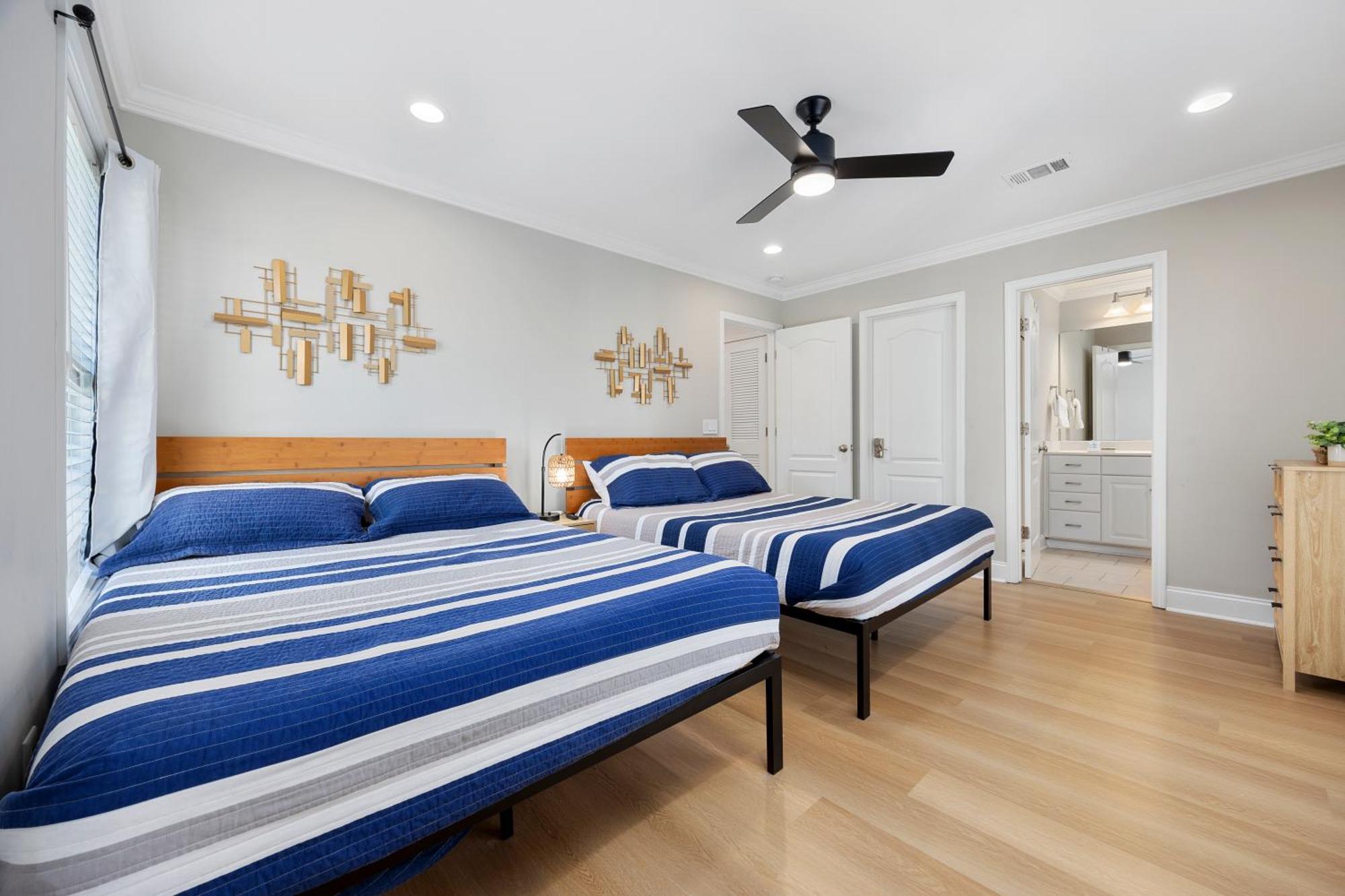Spacious - 2minwalktobeach - Heatedpvtpool - Beachgear - Gamesgalore *