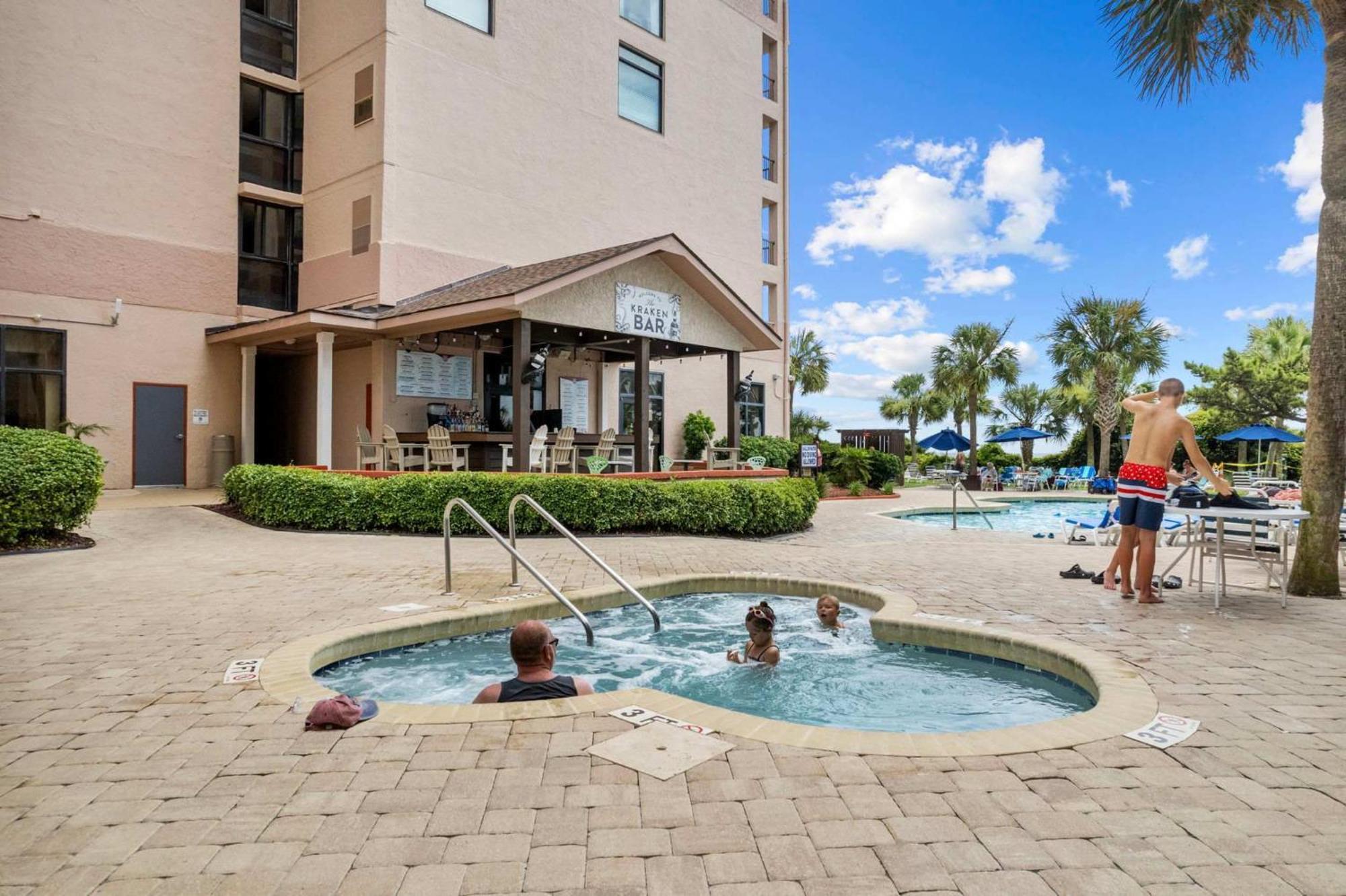 Cozy Oceanfront Pool Free Tickets M124 Holiday home Myrtle Beach