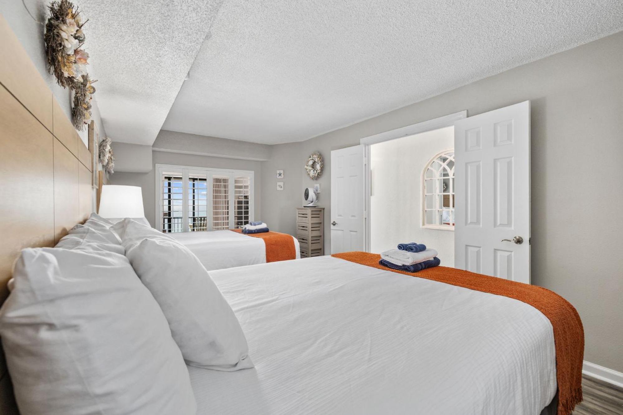 Cozy Oceanfront Pool Free Tickets M124 Holiday home