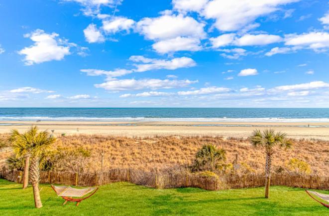 Updated 1 Bedroom Condo-spectacular Oceanfront Views! Caravelle 838 Holiday home