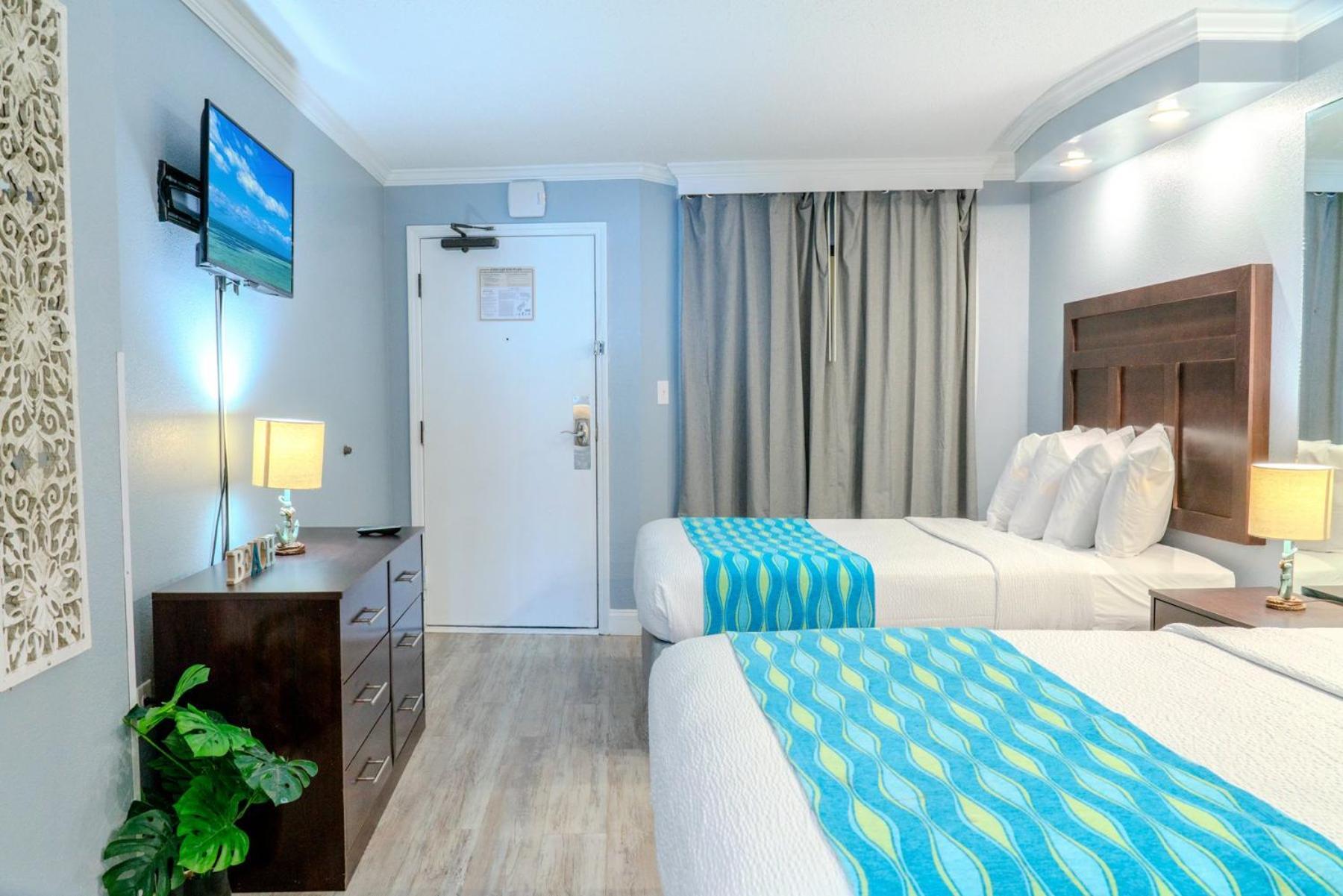 Updated 1 Bedroom Condo-spectacular Oceanfront Views! Caravelle 838 *