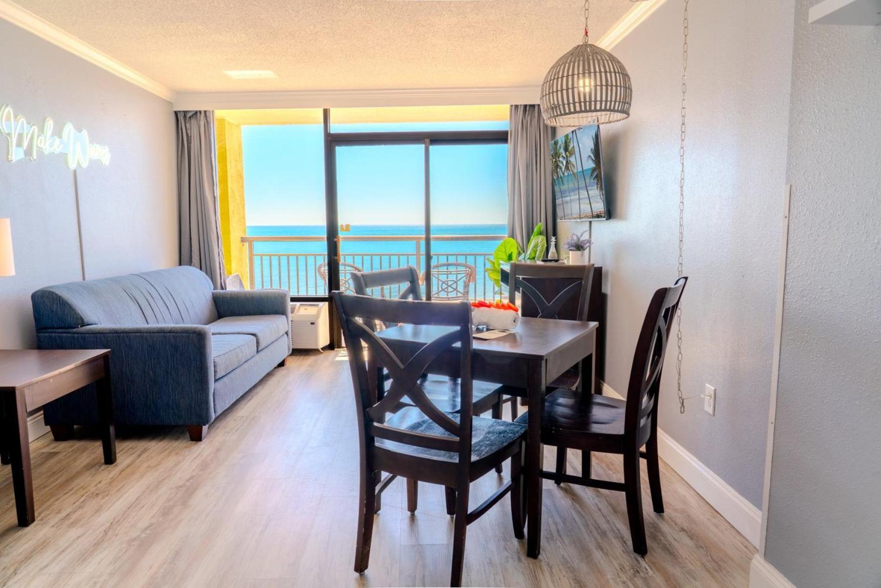 Updated 1 Bedroom Condo-spectacular Oceanfront Views! Caravelle 838