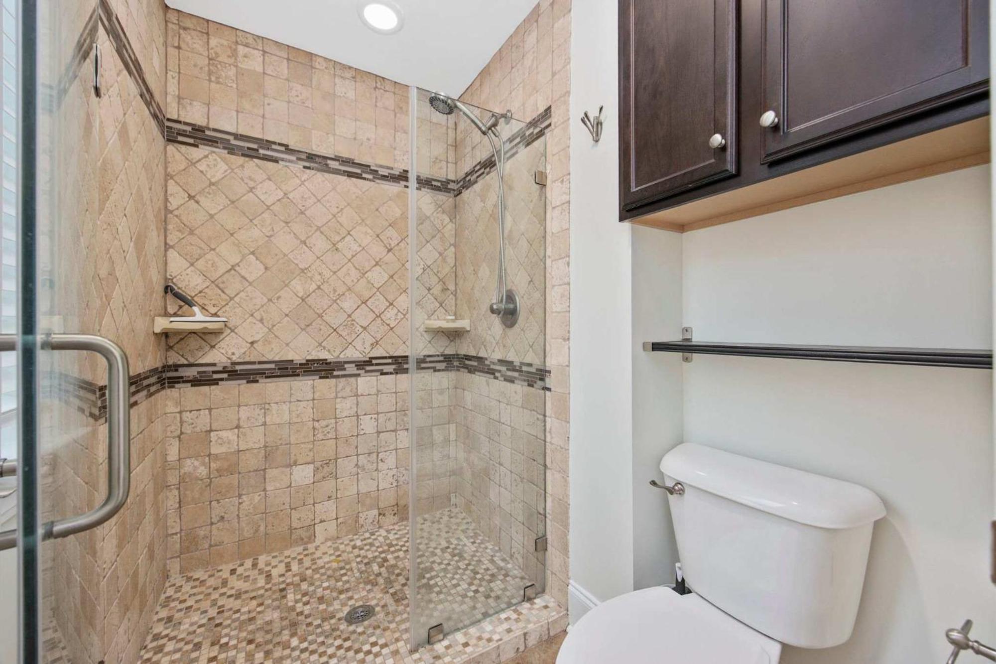 3br 3ba Townhouse One Block From The Holiday home *