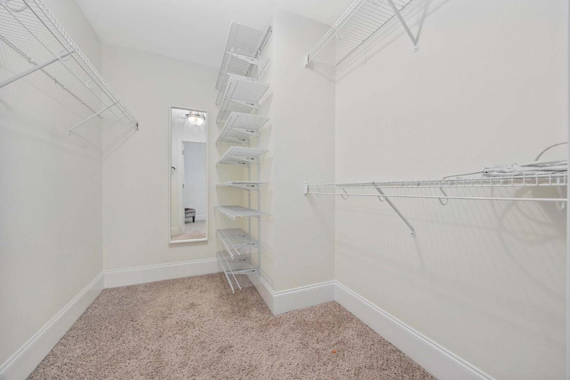 3br 3ba Townhouse One Block From The Holiday home