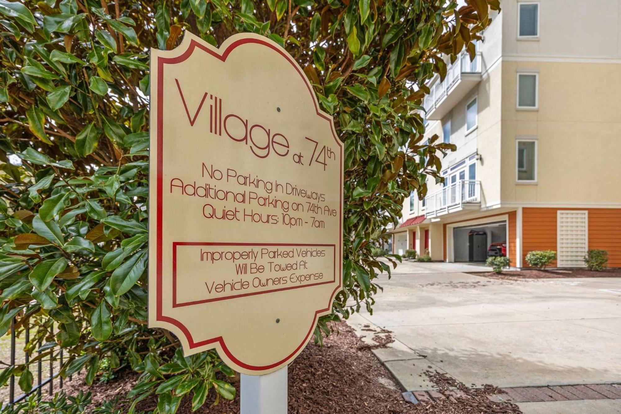 Holiday home 3br 3ba Townhouse One Block From The Myrtle Beach