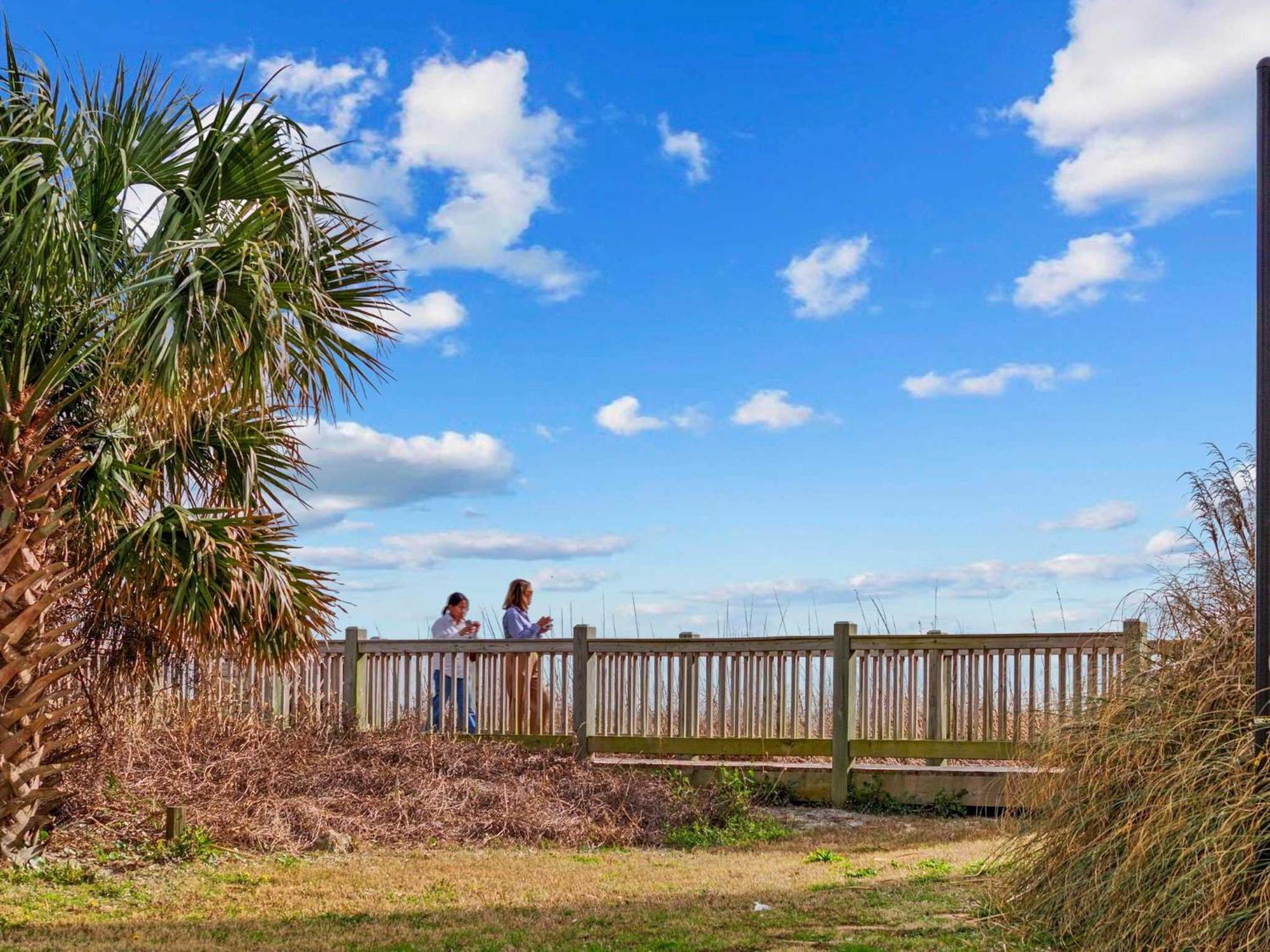 3br 3ba Townhouse One Block From The * Myrtle Beach