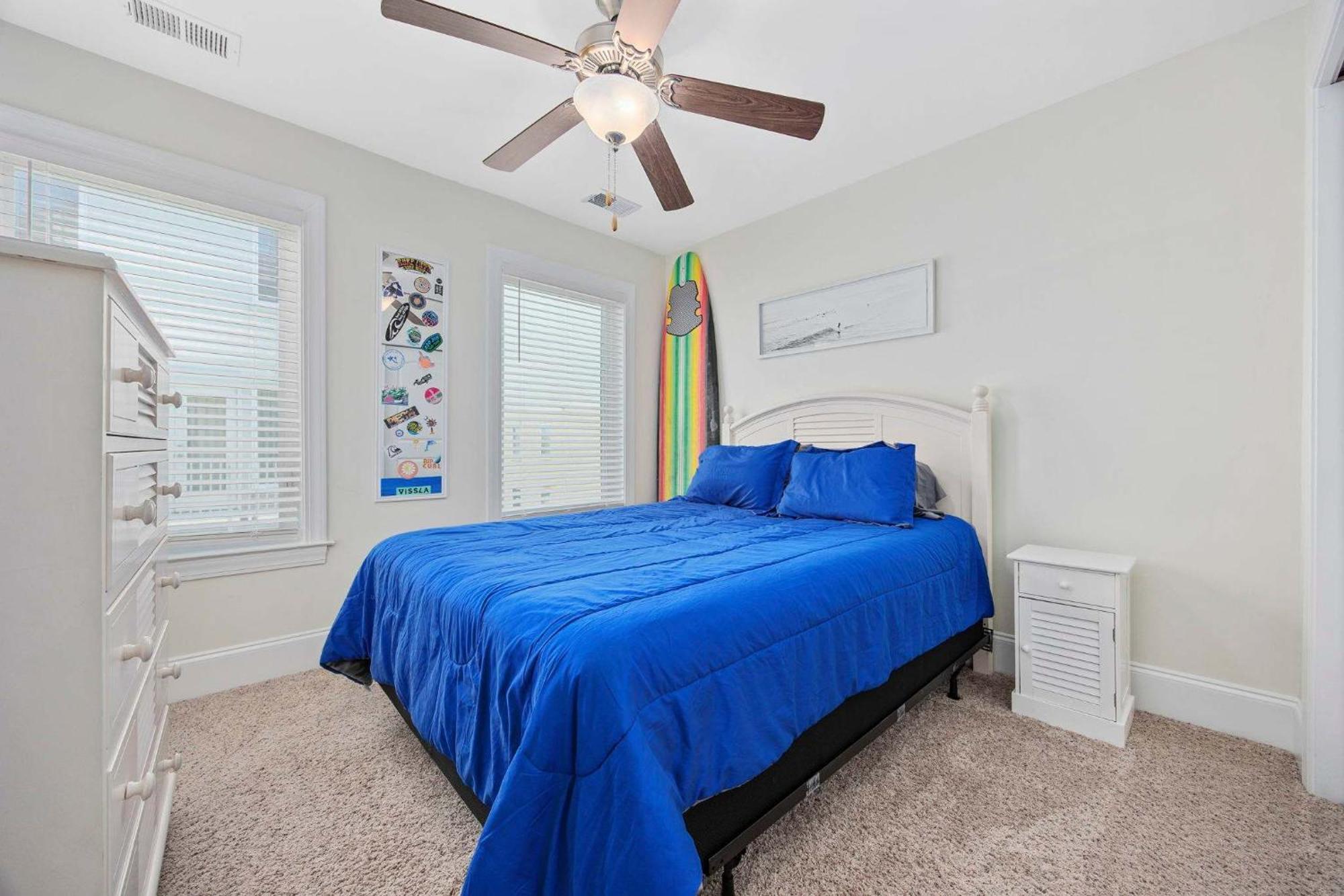 Holiday home 3br 3ba Townhouse One Block From The *