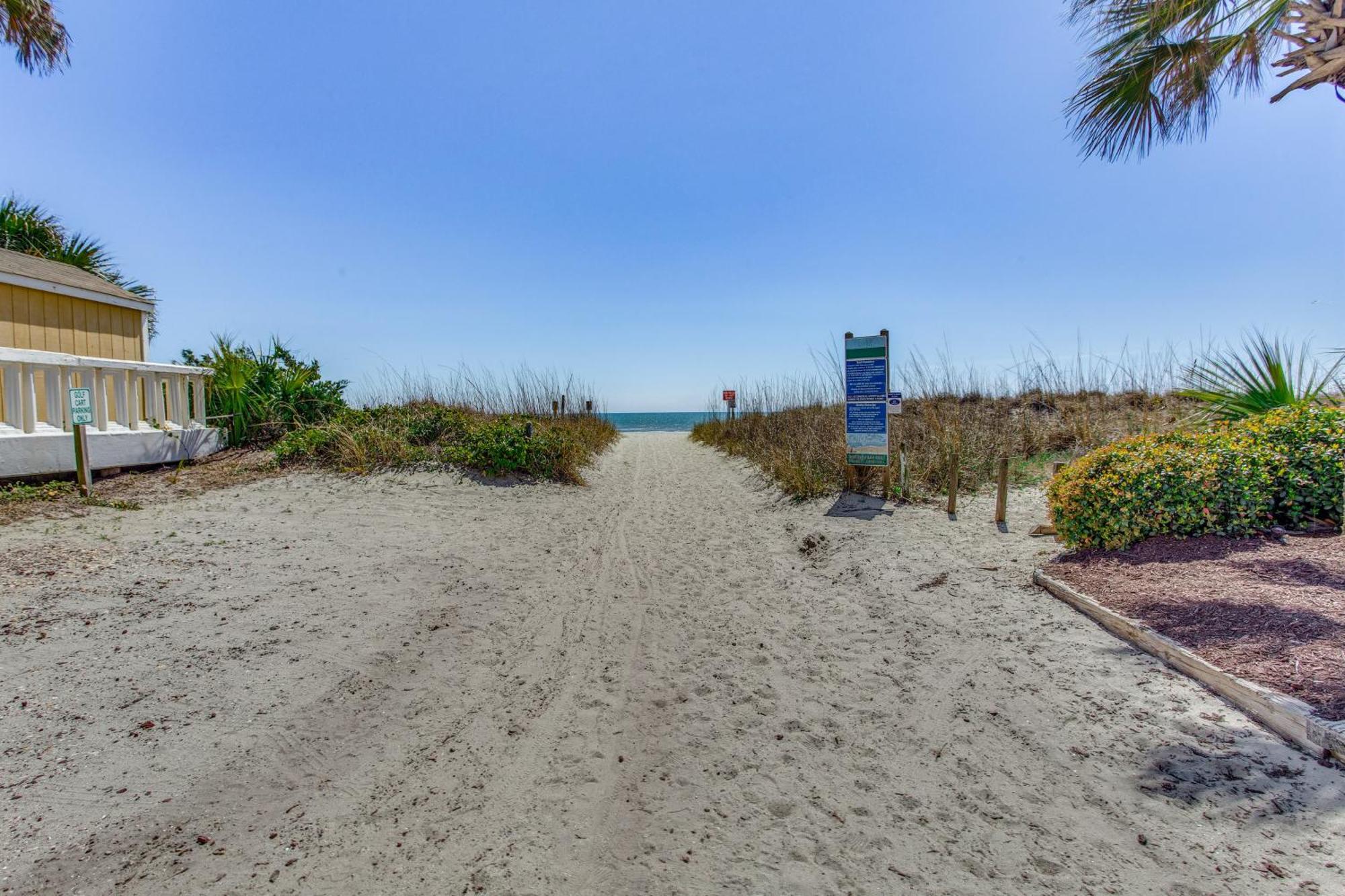 Steps To Remodeled North Myrtle Condo!