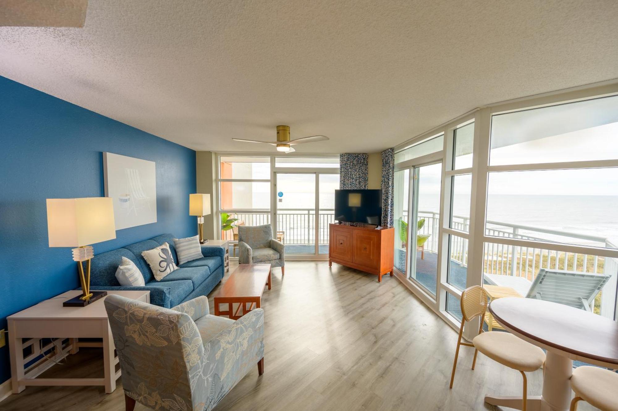 Oceanfront With Waterpark Included In Price *