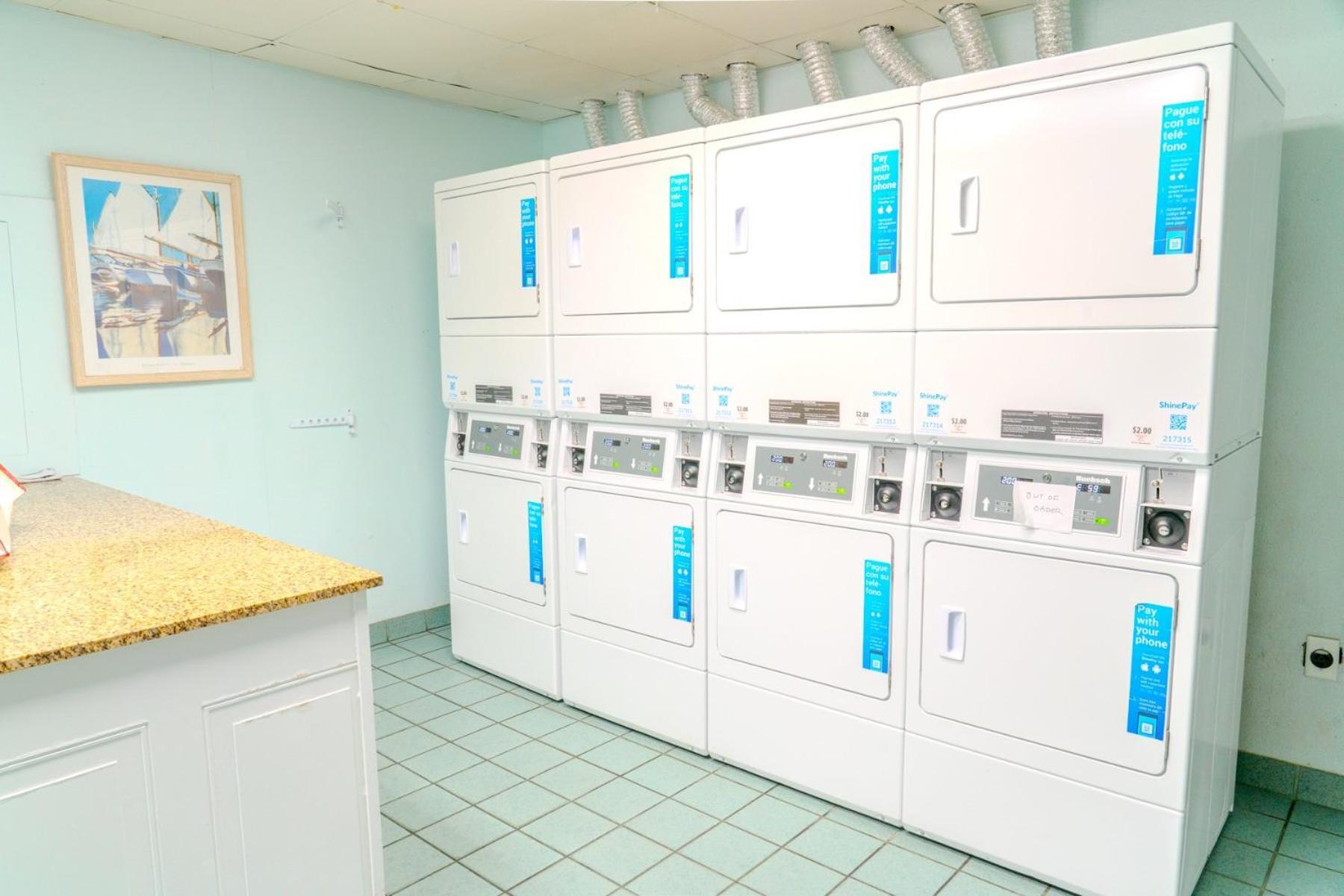 Holiday home Colony Unit 208, Beautiful Oceanfront Condo, 1 Bedroom, 1 Bath Perfect For 6 Myrtle Beach