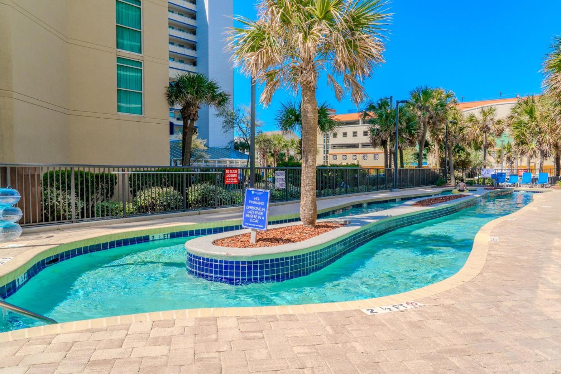 Colony Unit 208, Beautiful Oceanfront Condo, 1 Bedroom, 1 Bath Perfect For 6 Holiday home