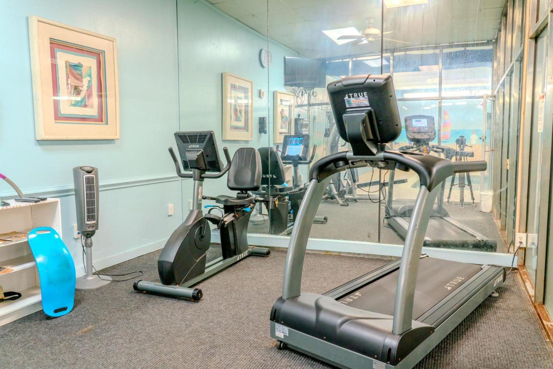 Colony Unit 208, Beautiful Oceanfront Condo, 1 Bedroom, 1 Bath Perfect For 6 * Myrtle Beach