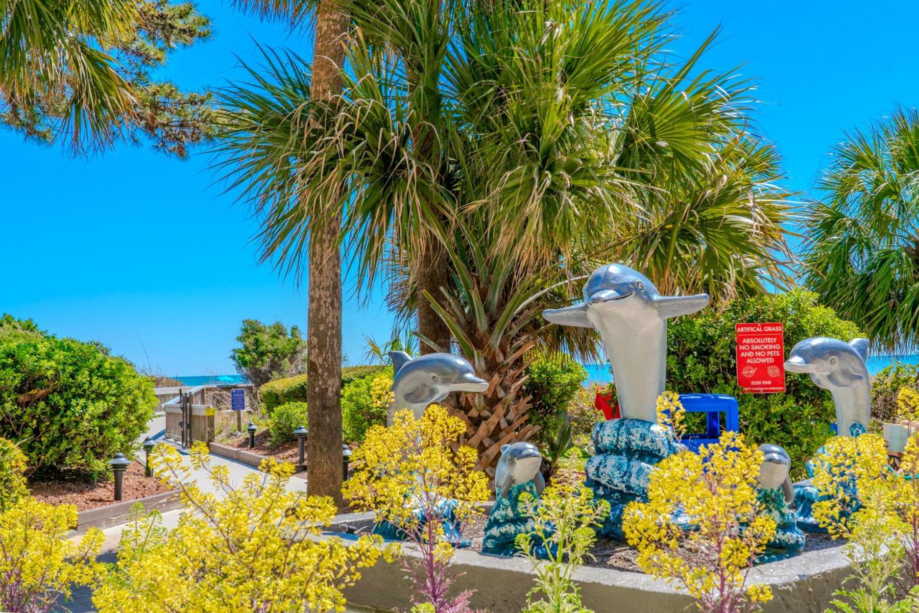 Colony Unit 1405 - Beautiful Oceanfront - 1 Bedroom, 1 Bath - Perfect For 6! Myrtle Beach
