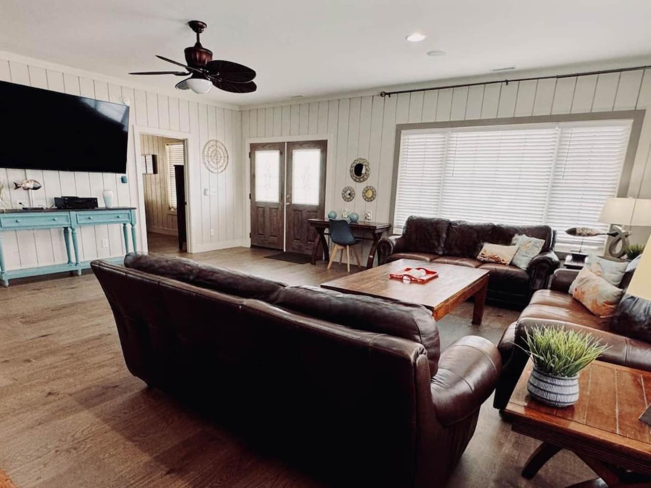 514) North Myrtle Retreat- Sleeps 16 * Myrtle Beach
