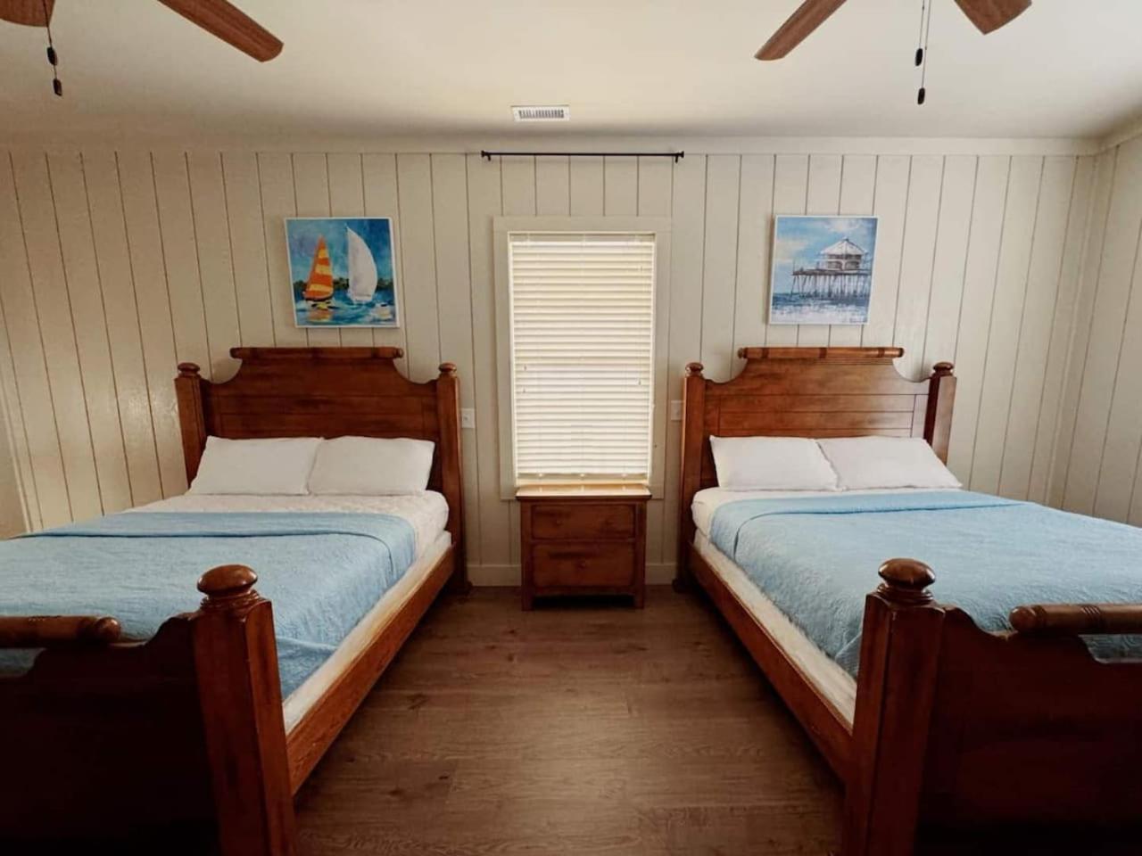 514) North Myrtle Retreat- Sleeps 16 Holiday home *