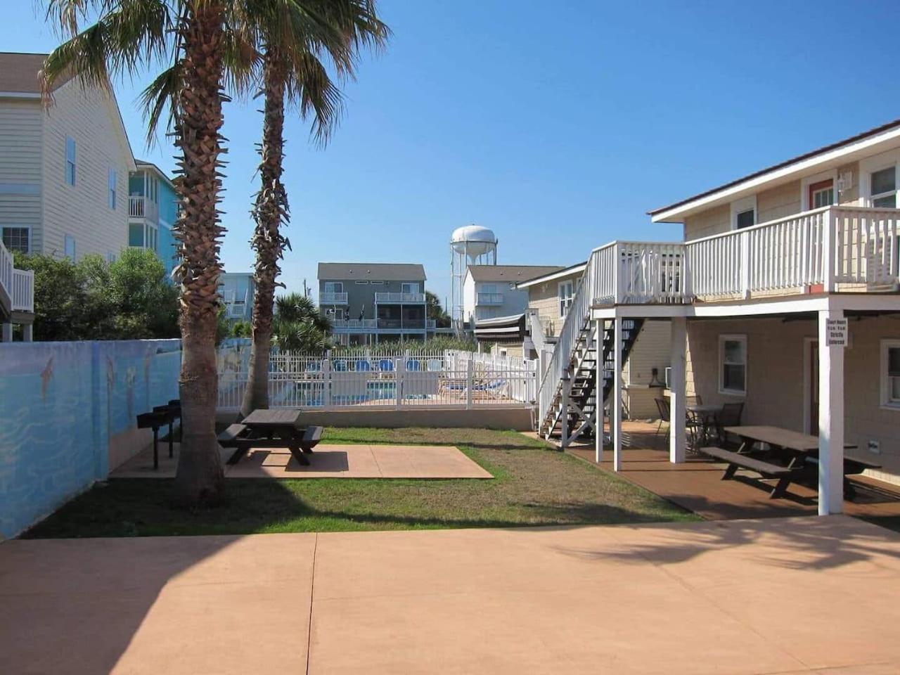 514) North Myrtle Retreat- Sleeps 16 Holiday home Myrtle Beach