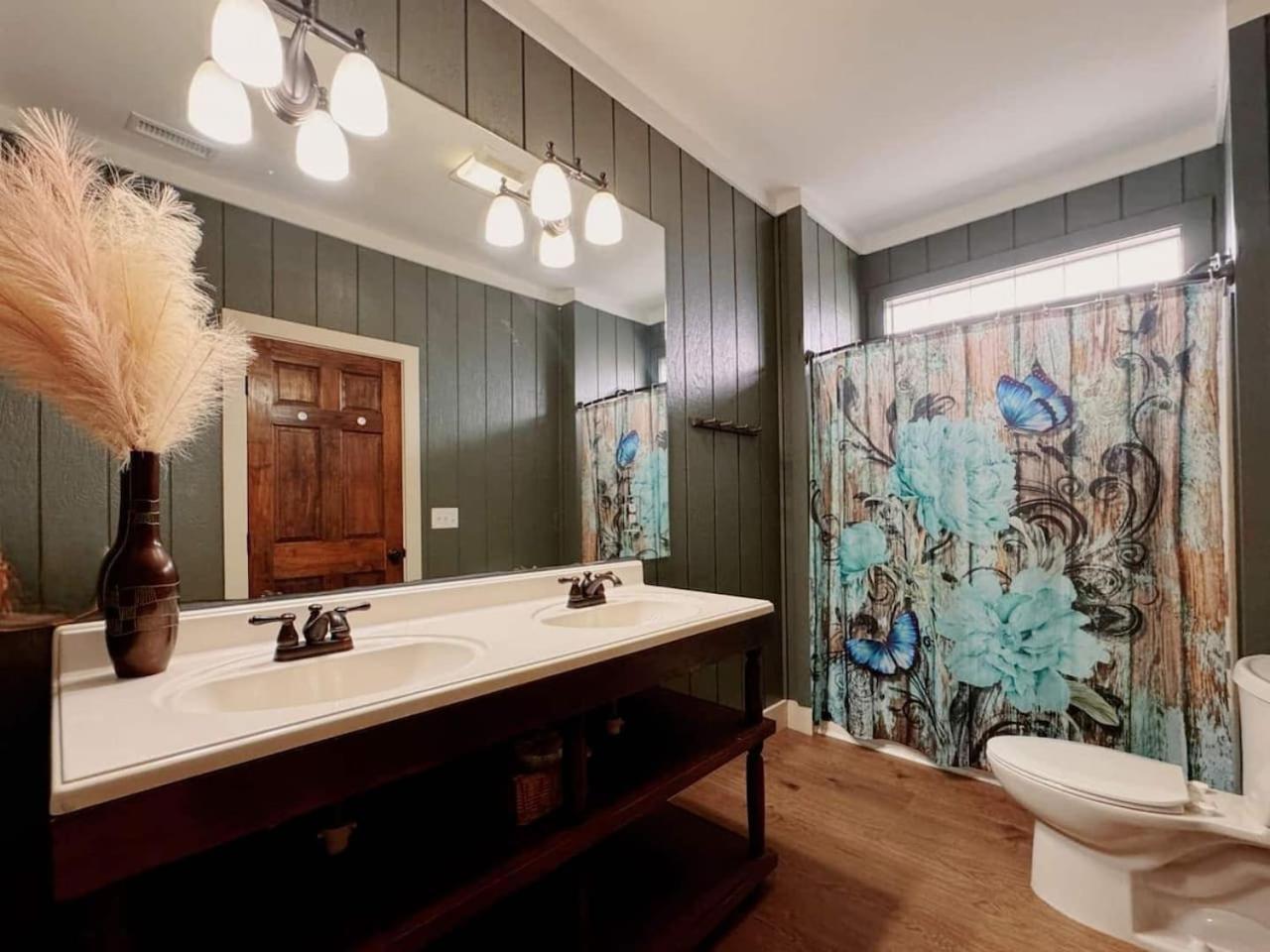 514) North Myrtle Retreat- Sleeps 16 Myrtle Beach