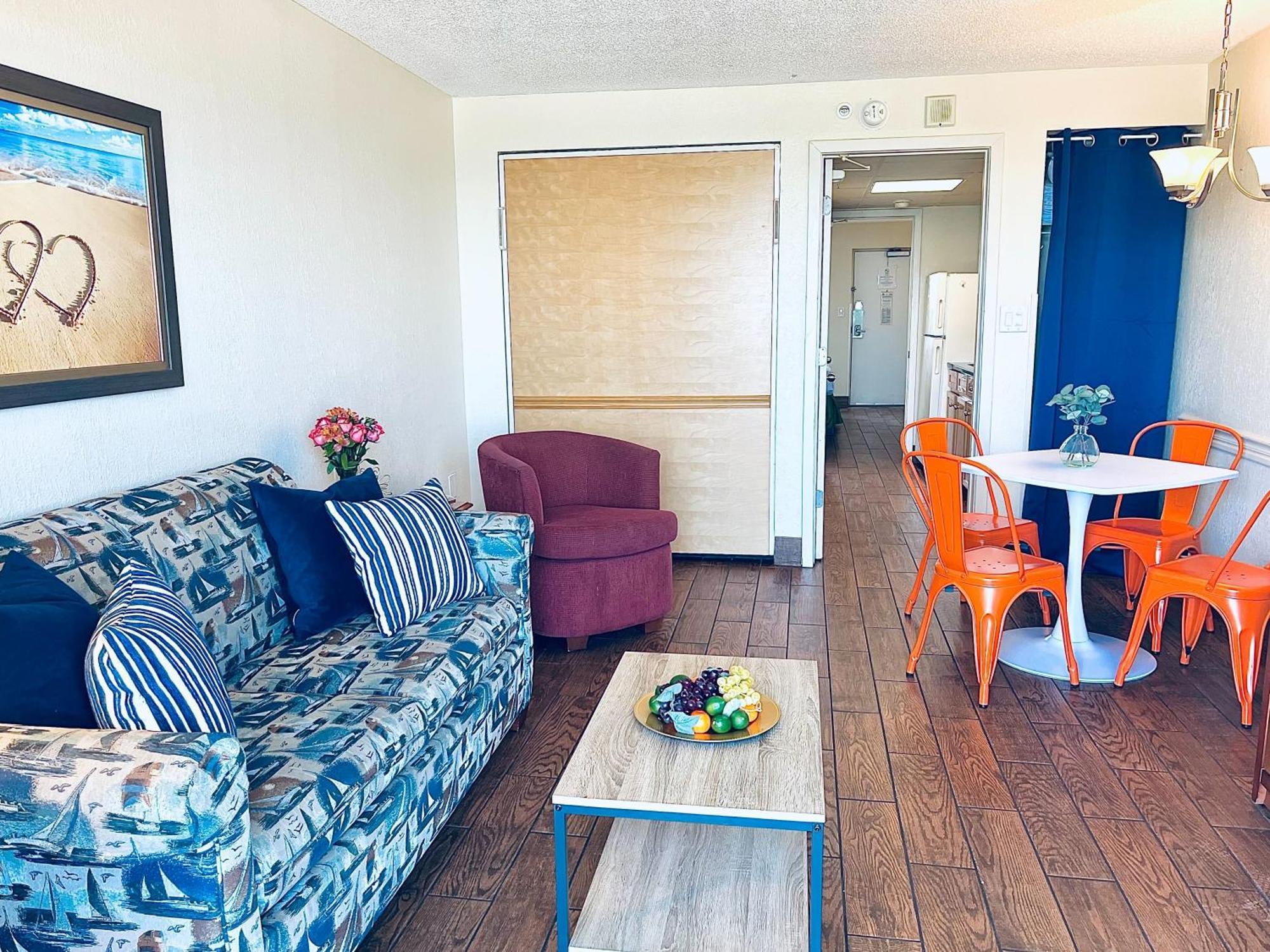 Apartment Stunning Oceanfront W Jetted Tub! B 733