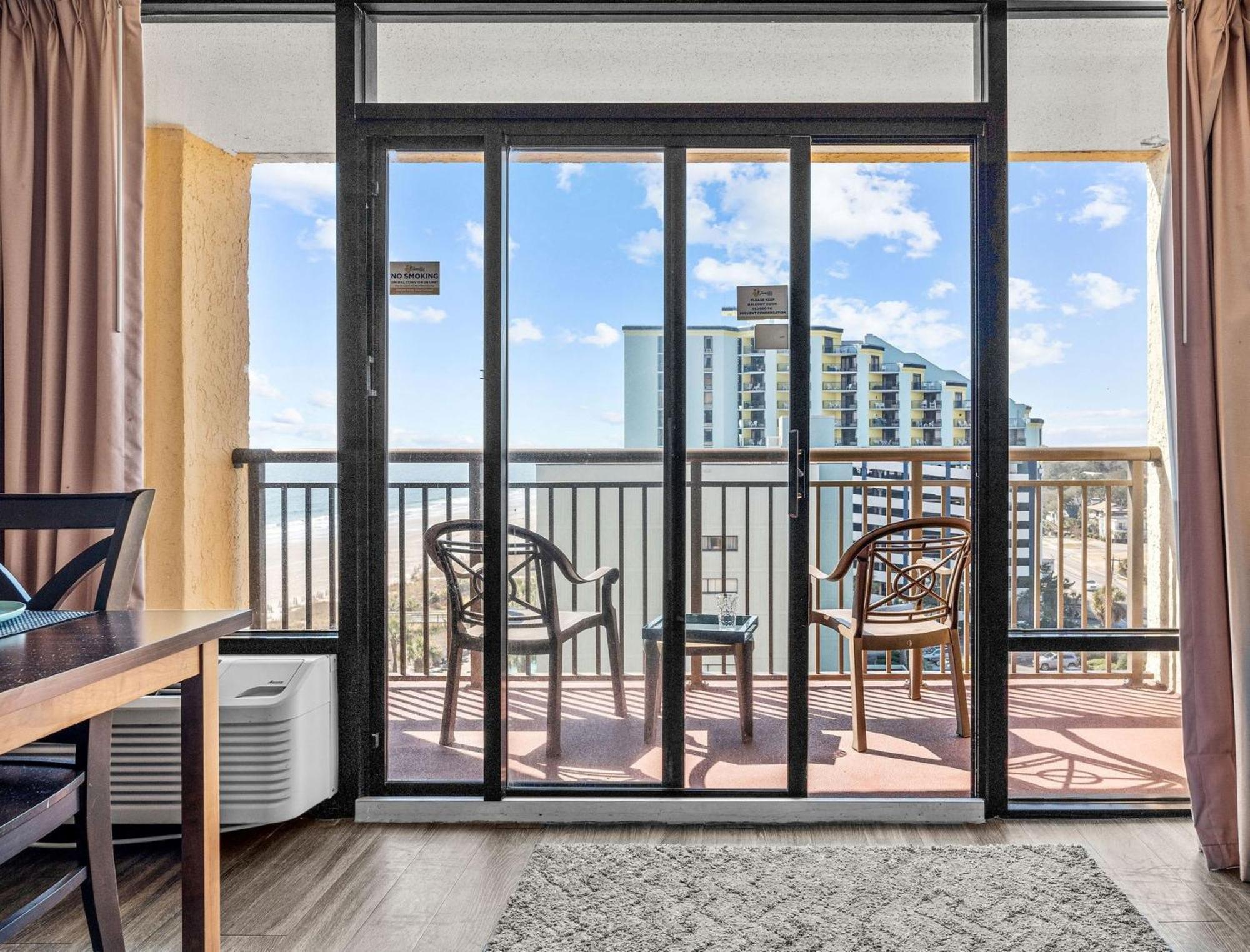 Apartment Seaside Escape At Carevelle *