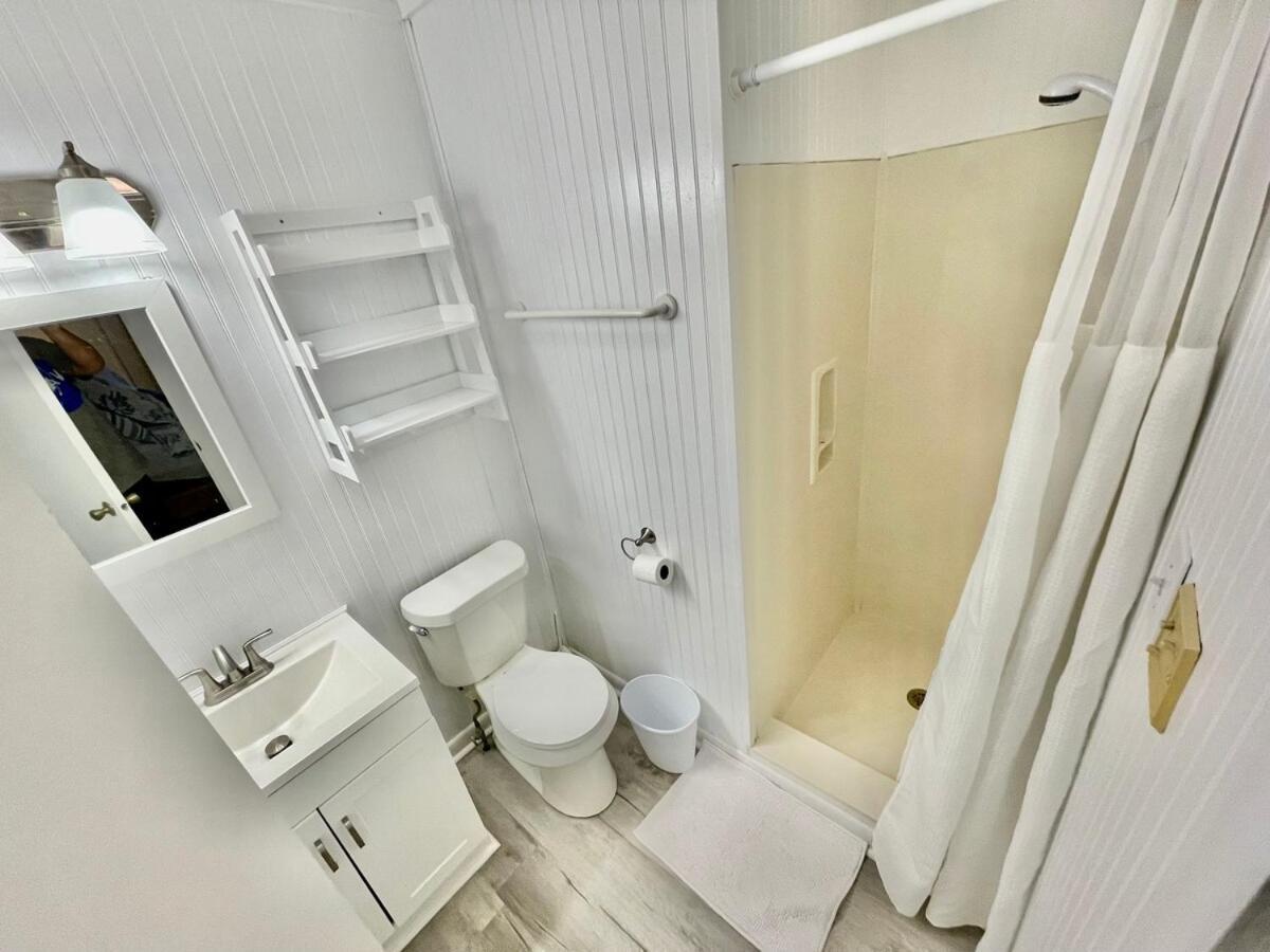 Ocean Front 3rd Floor No Elevator Apartment *