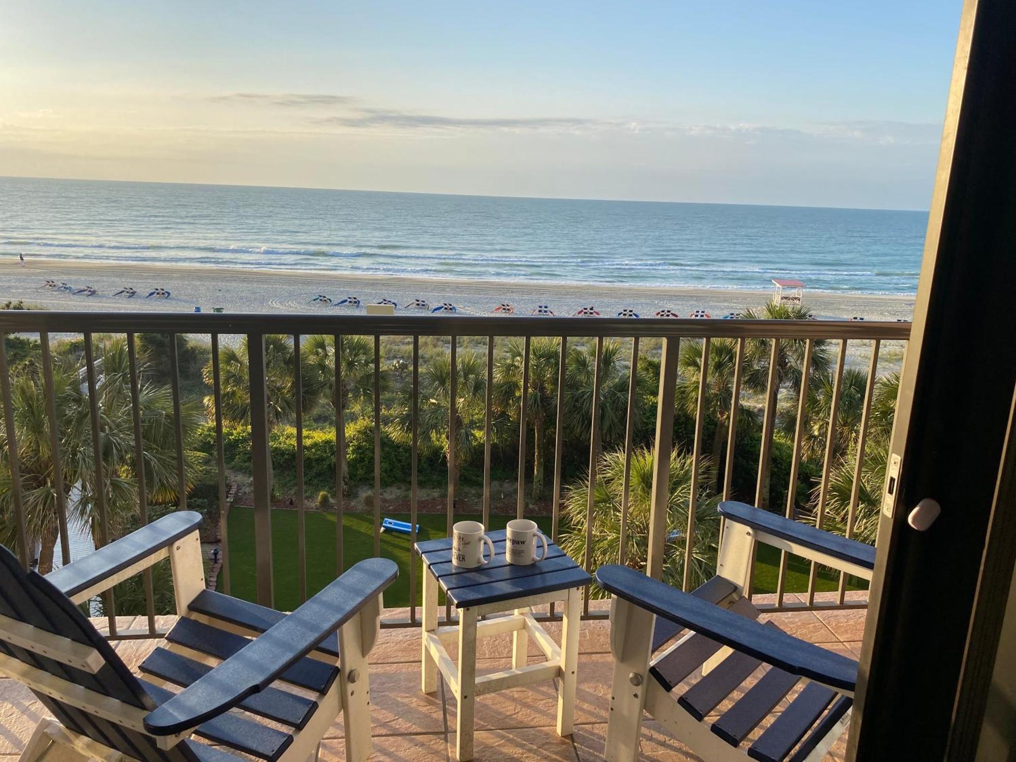 Romantic, Oceanfront Condo, Stunning Views! Apartment Myrtle Beach