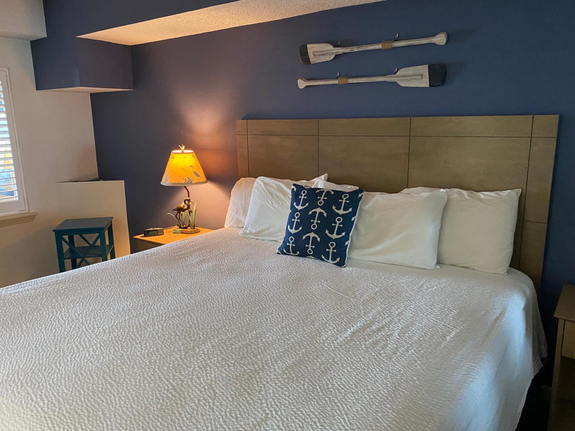 Apartment Romantic, Oceanfront Condo, Stunning Views!