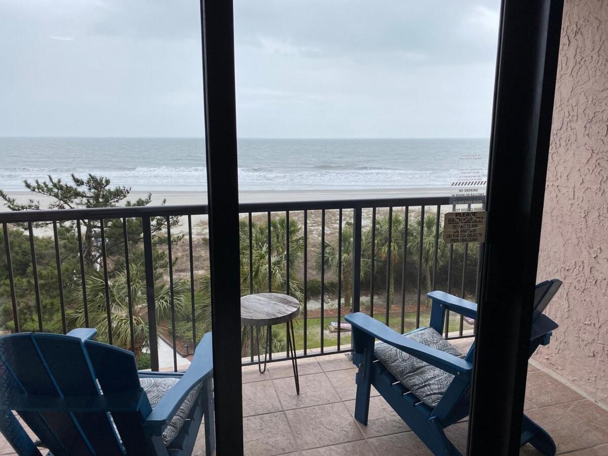 Romantic, Oceanfront Condo, Stunning Views! Apartment