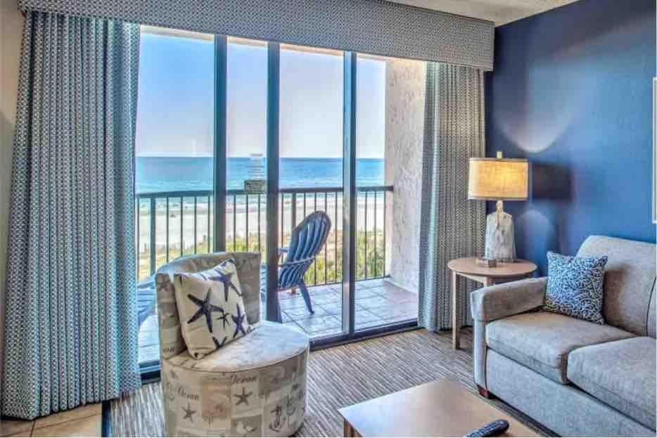 Apartment Romantic, Oceanfront Condo, Stunning Views! *