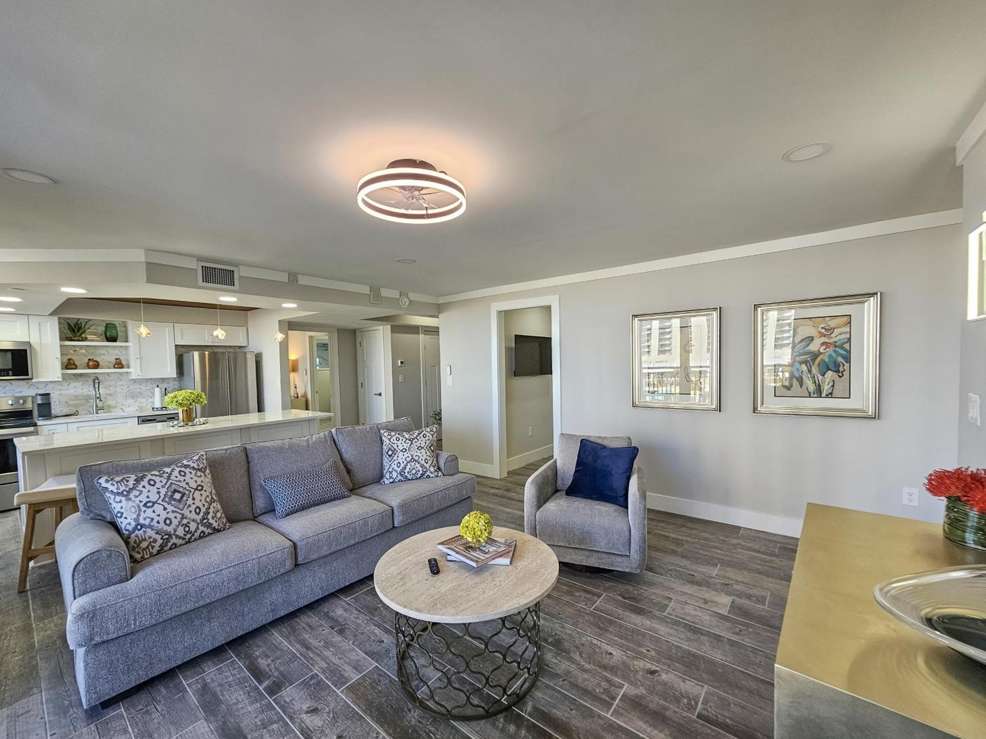 Superbly Updated Ocean View Condo, 303 Brighton, Full Access Apartment *