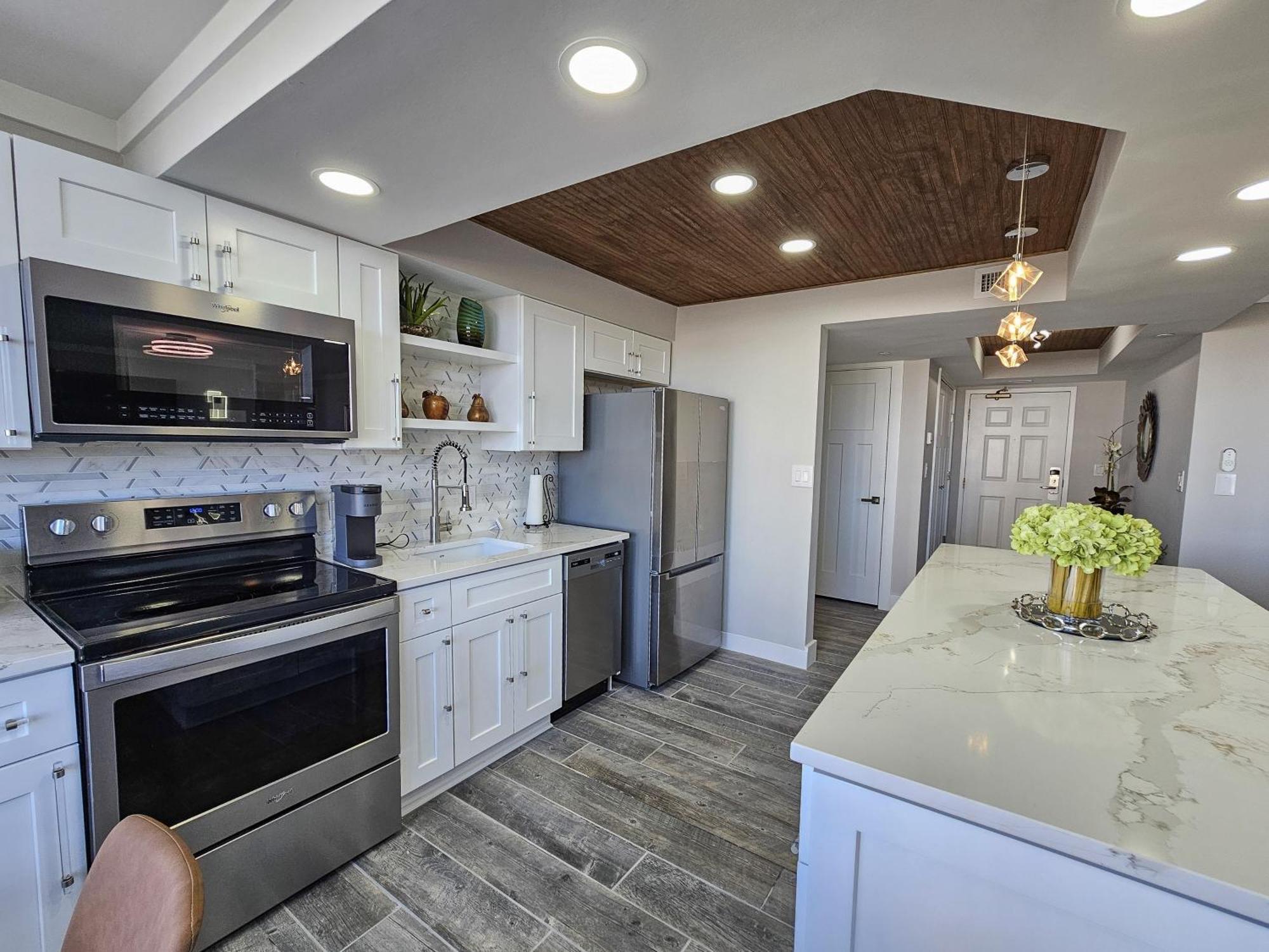 Superbly Updated Ocean View Condo, 303 Brighton, Full Access Myrtle Beach