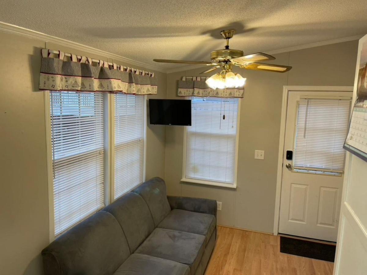Ocean Lakes 4 Bedroom That Sleeps 10 Holiday home