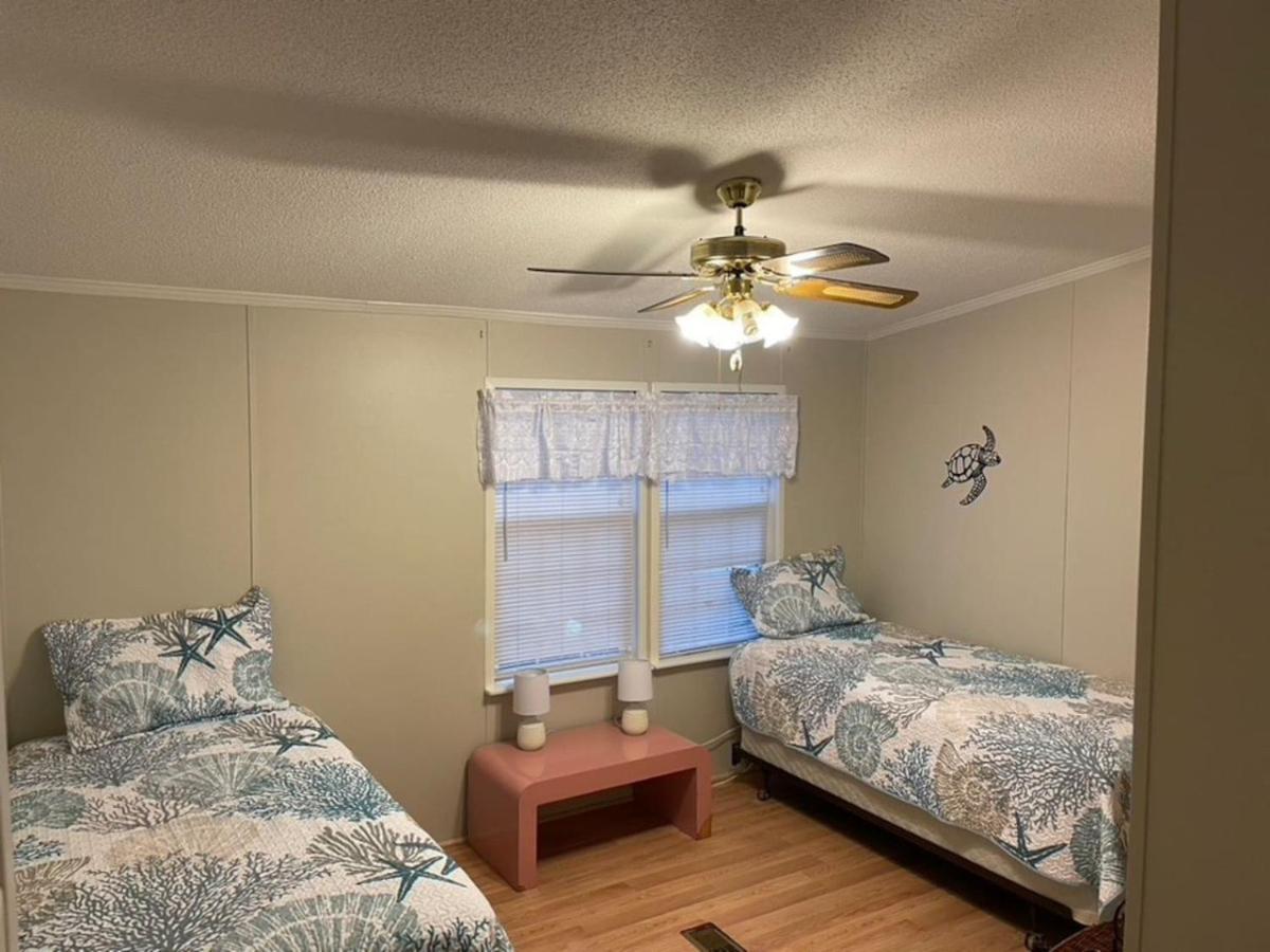 Ocean Lakes 4 Bedroom That Sleeps 10 *