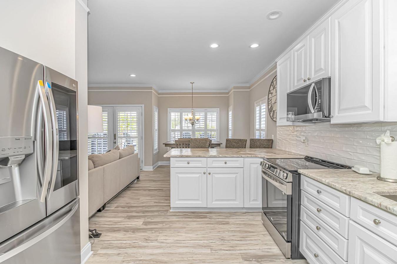 Ocean Lakes, Luxury Water Front